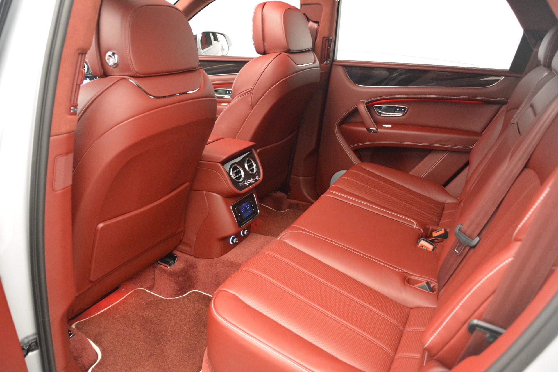 New-2019-Bentley-Bentayga-V8