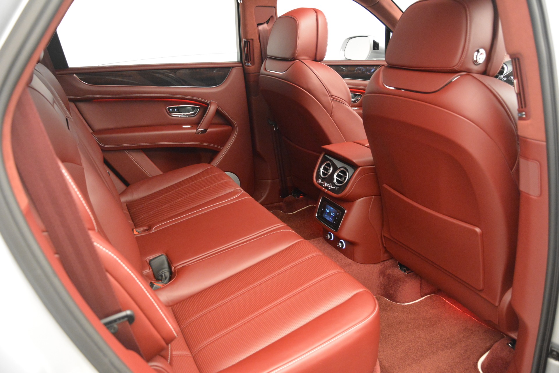 New-2019-Bentley-Bentayga-V8