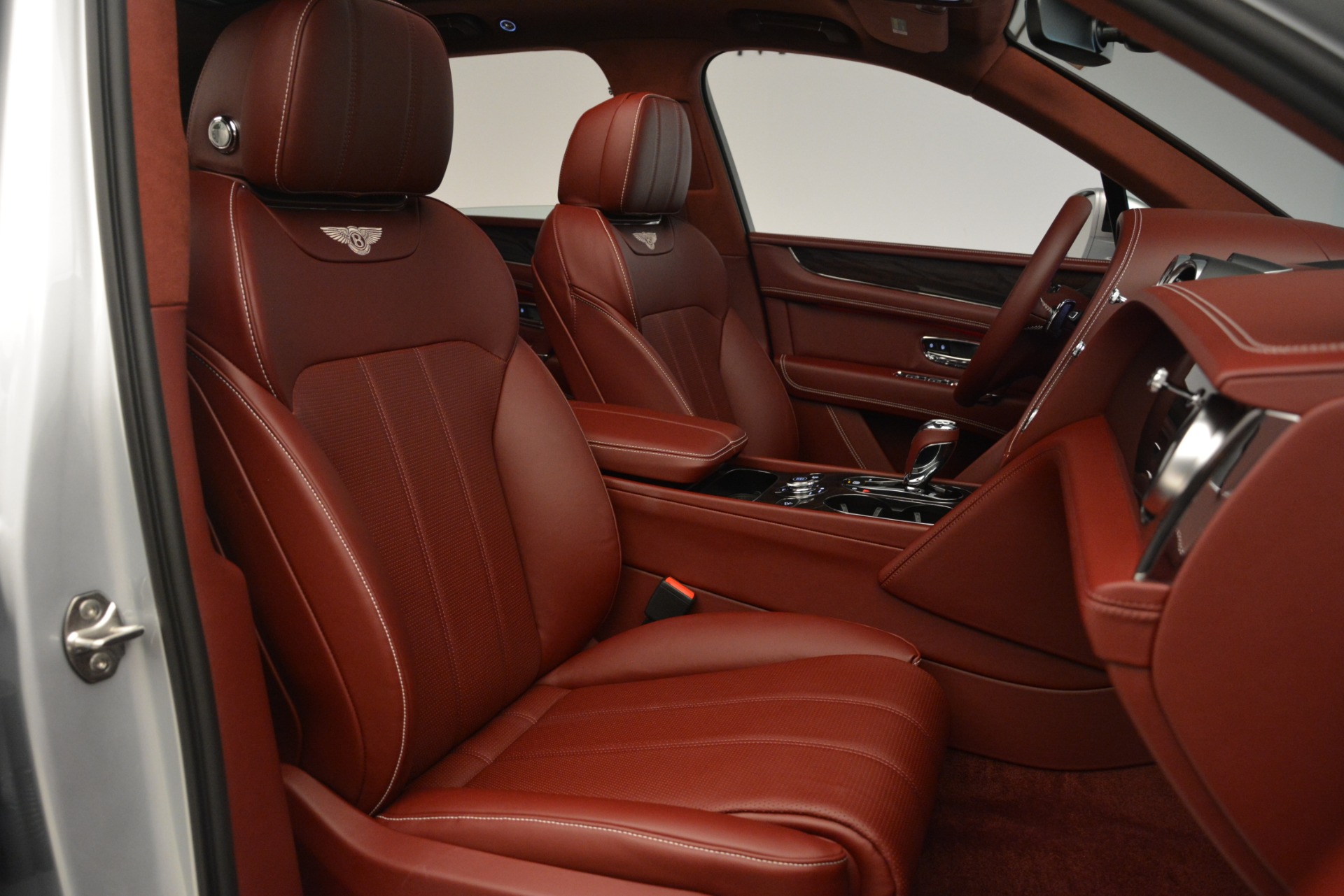 New-2019-Bentley-Bentayga-V8