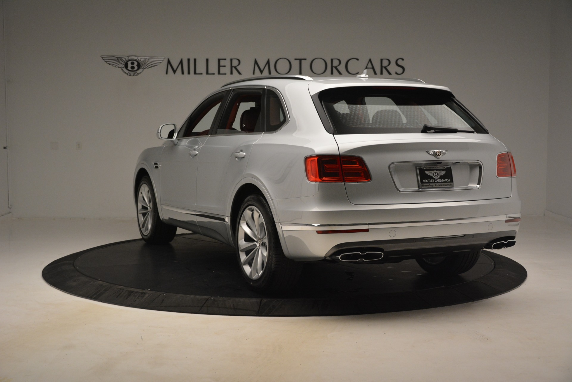 New-2019-Bentley-Bentayga-V8