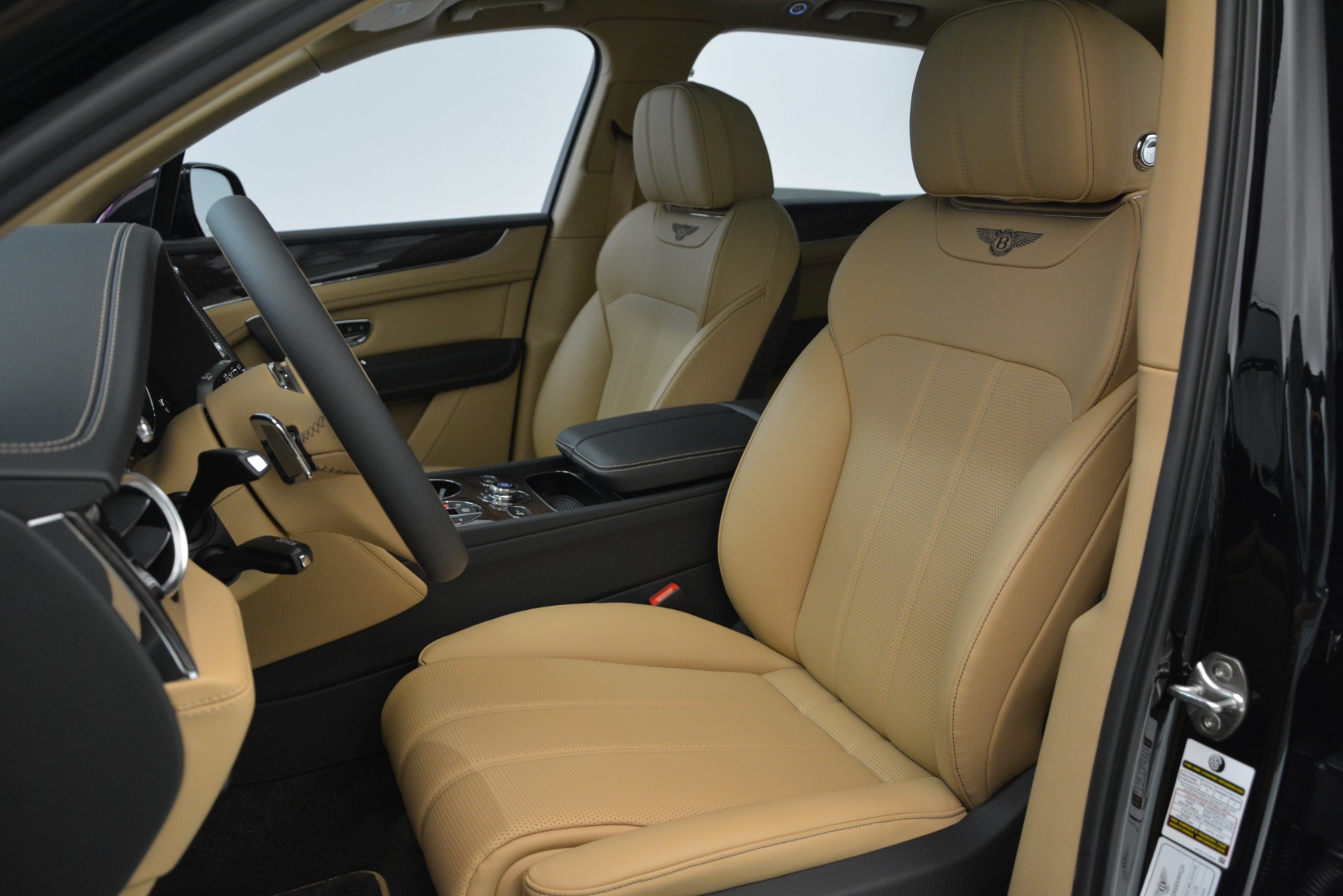 New-2019-Bentley-Bentayga-V8