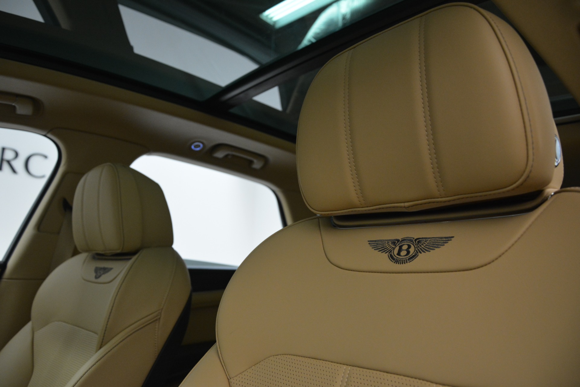 New-2019-Bentley-Bentayga-V8