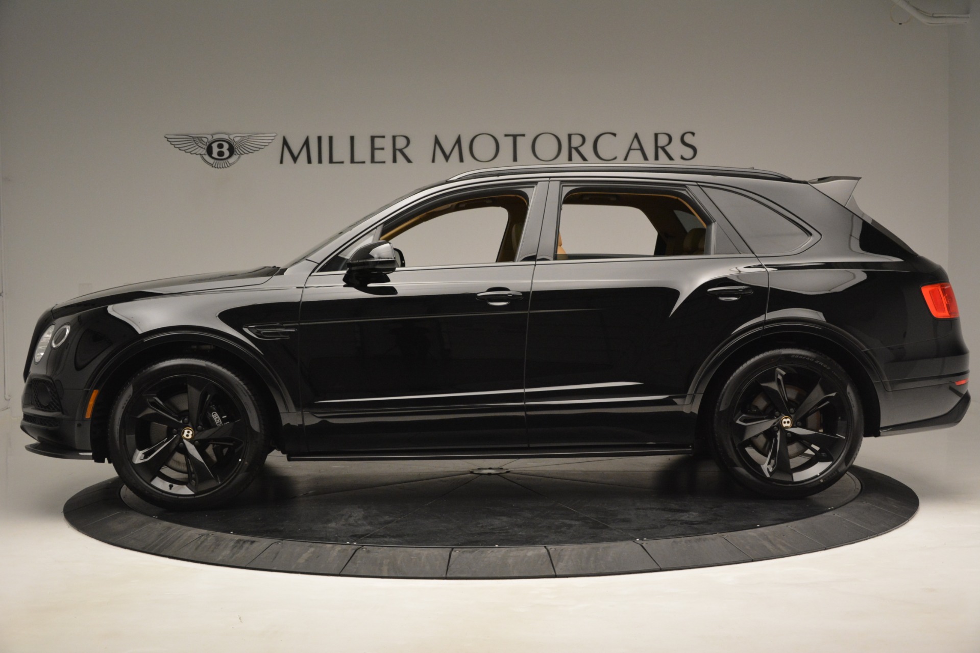New-2019-Bentley-Bentayga-V8