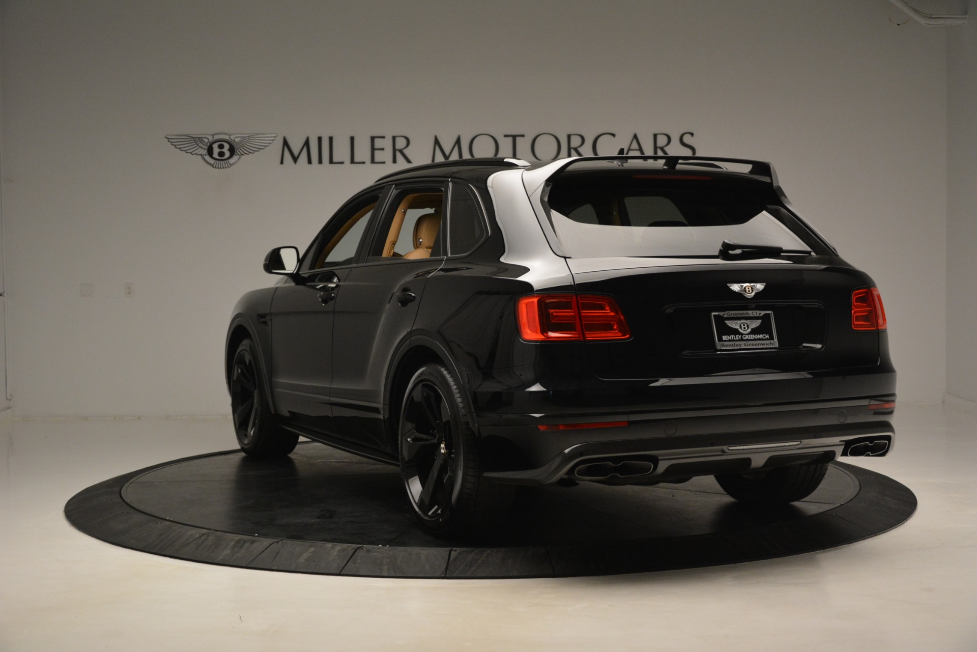 New-2019-Bentley-Bentayga-V8