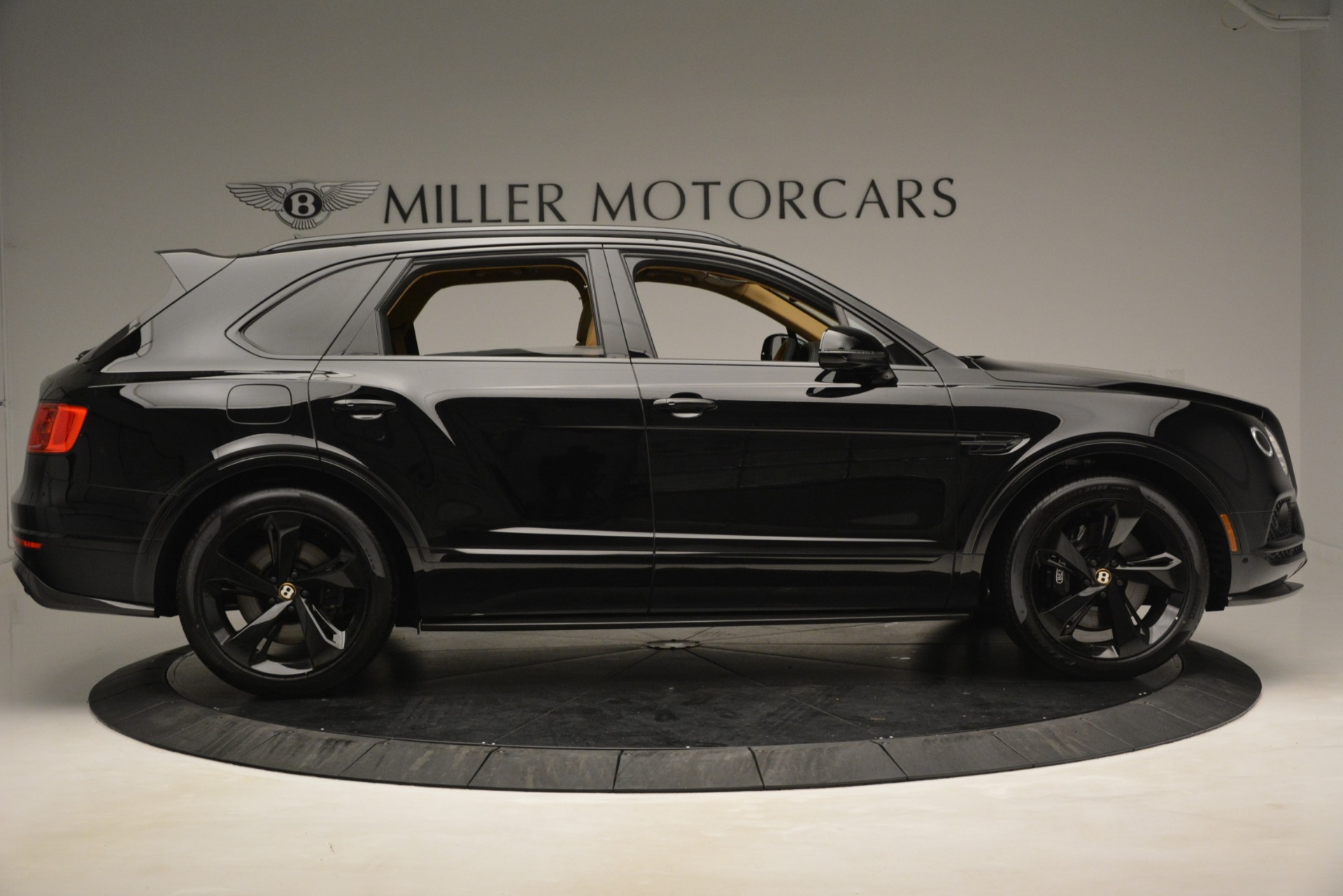 New-2019-Bentley-Bentayga-V8