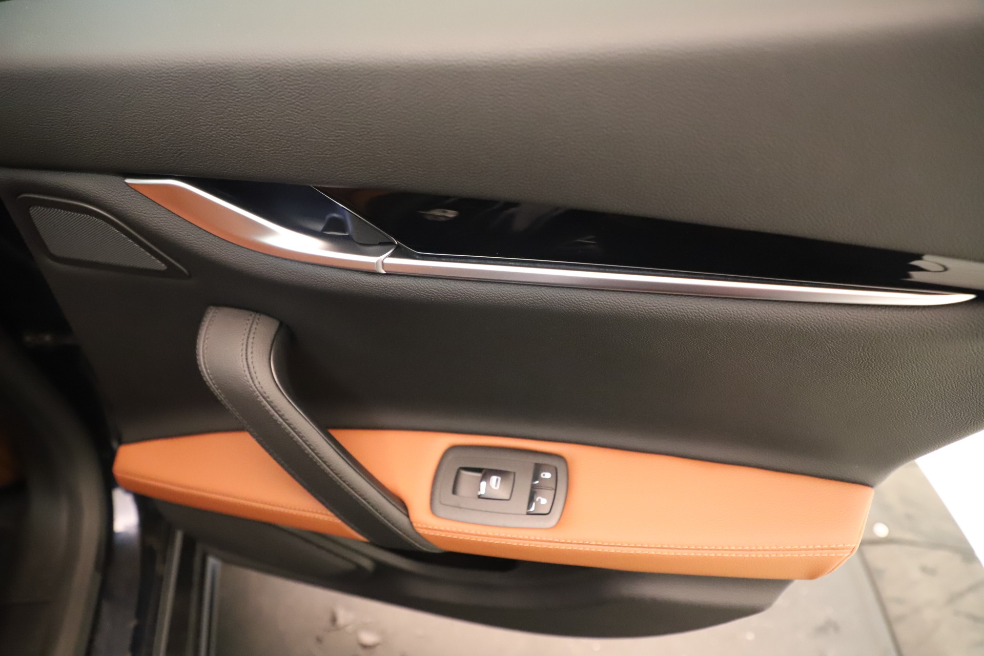 New-2019-Maserati-Ghibli-S-Q4-GranSport