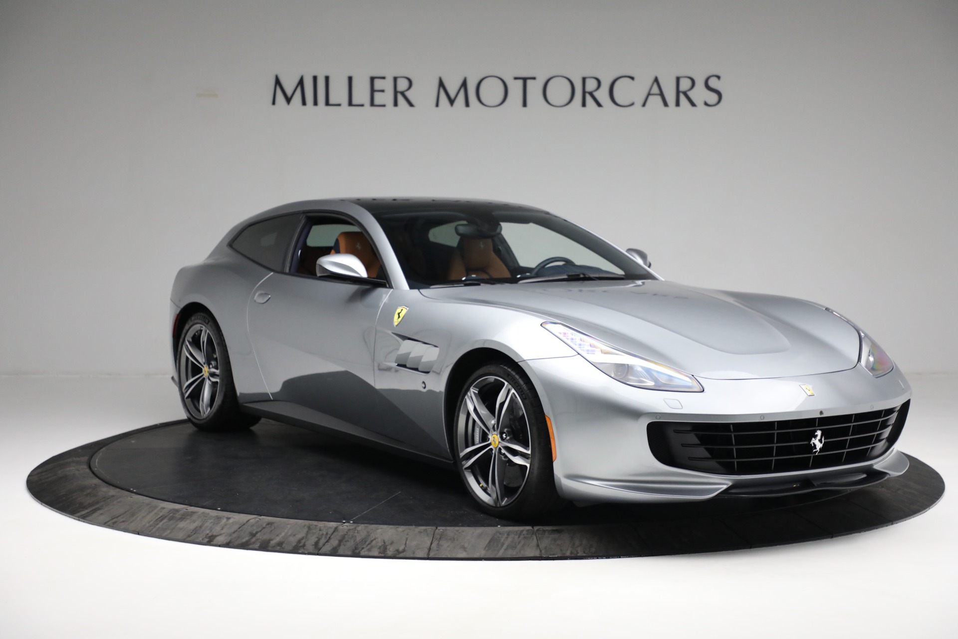 Used-2018-Ferrari-GTC4Lusso