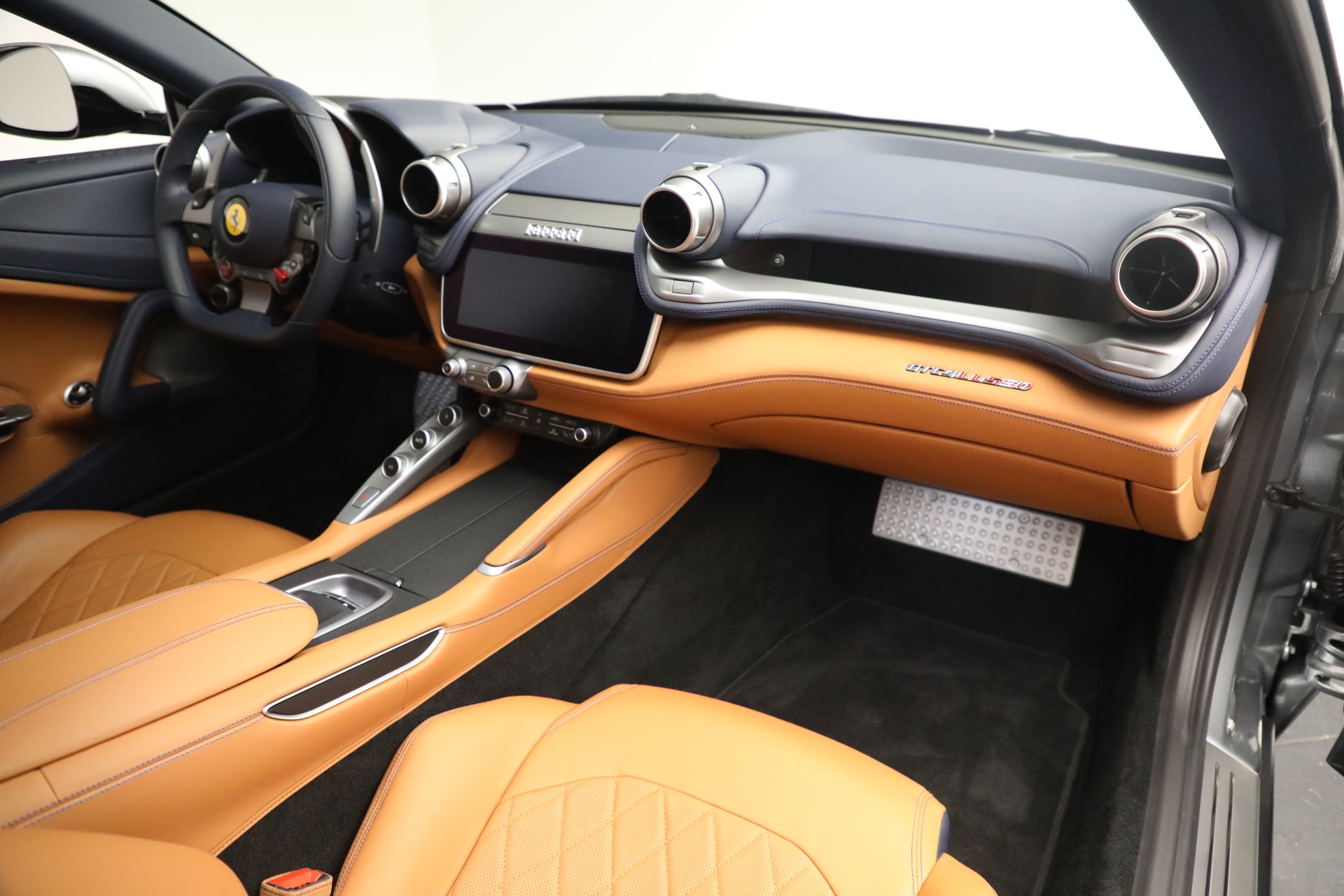 Used-2018-Ferrari-GTC4Lusso