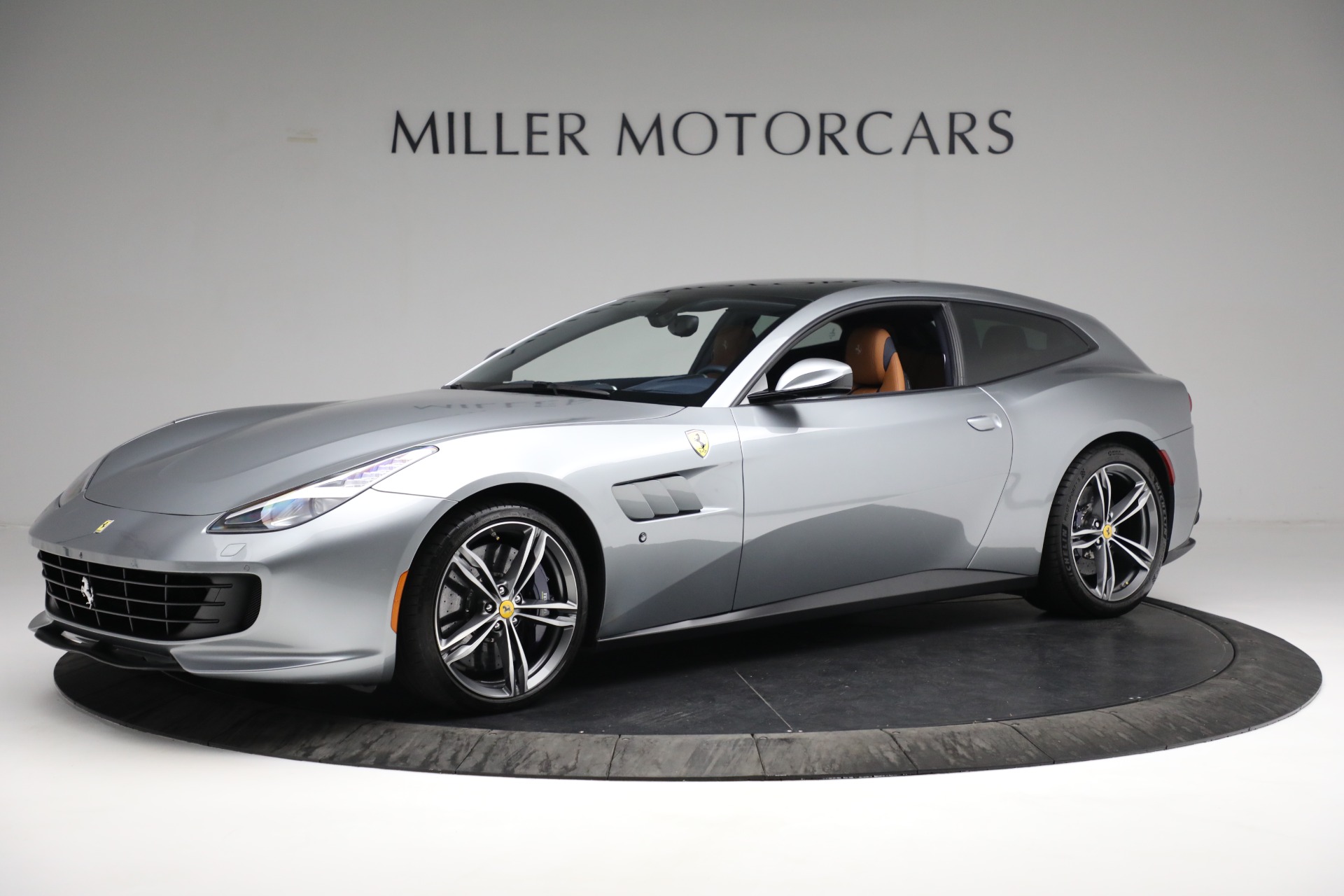 Used-2018-Ferrari-GTC4Lusso