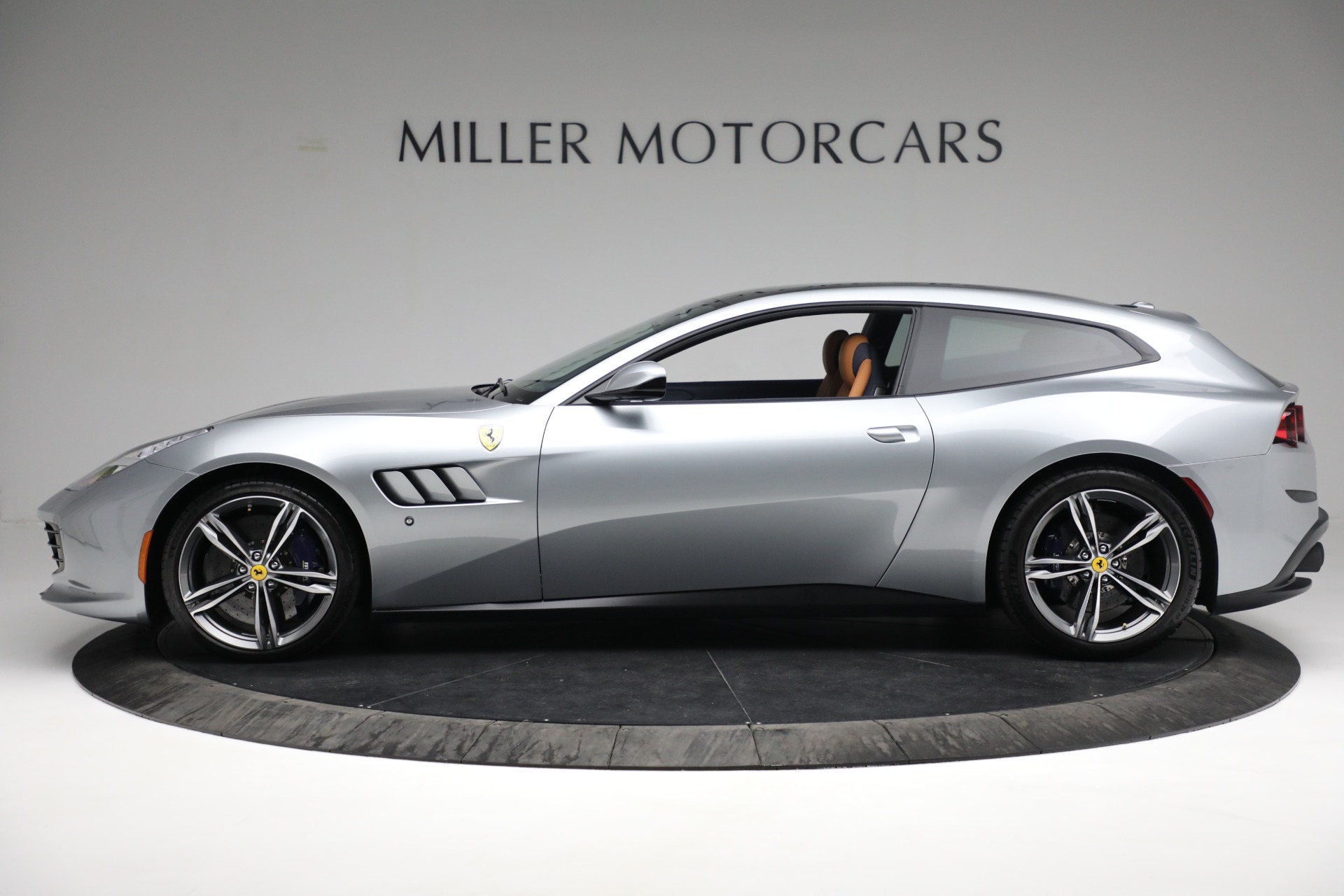 Used-2018-Ferrari-GTC4Lusso