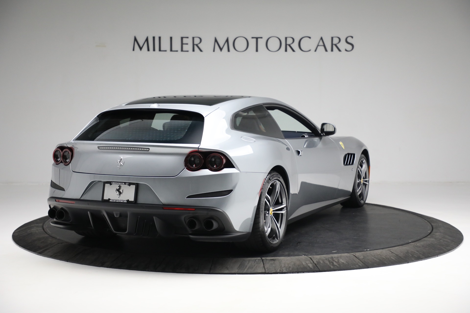 Used-2018-Ferrari-GTC4Lusso