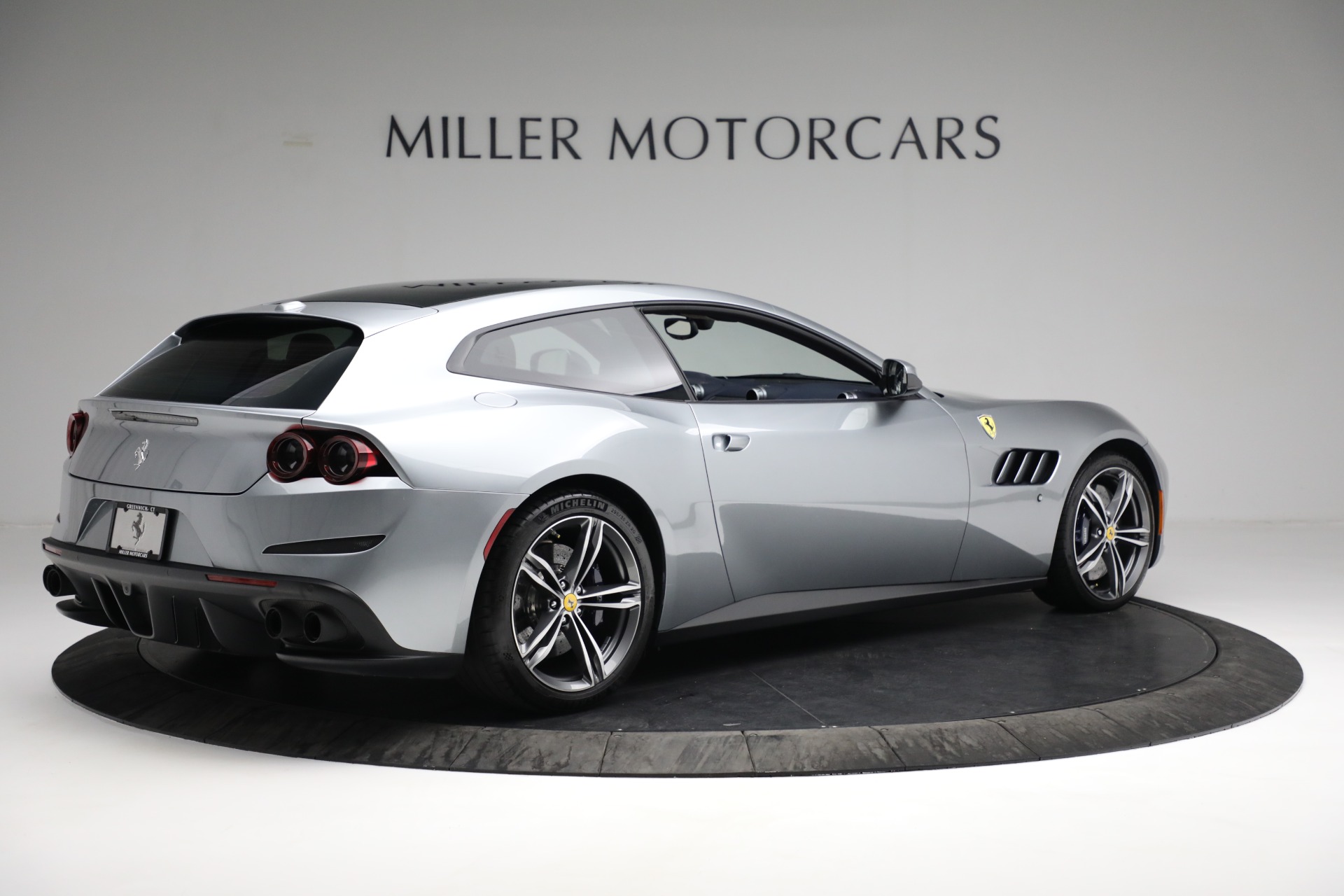 Used-2018-Ferrari-GTC4Lusso