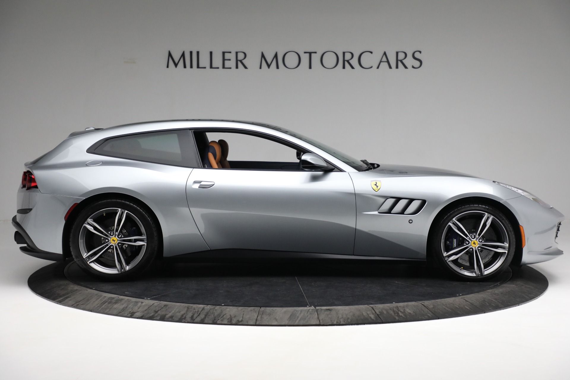 Used-2018-Ferrari-GTC4Lusso
