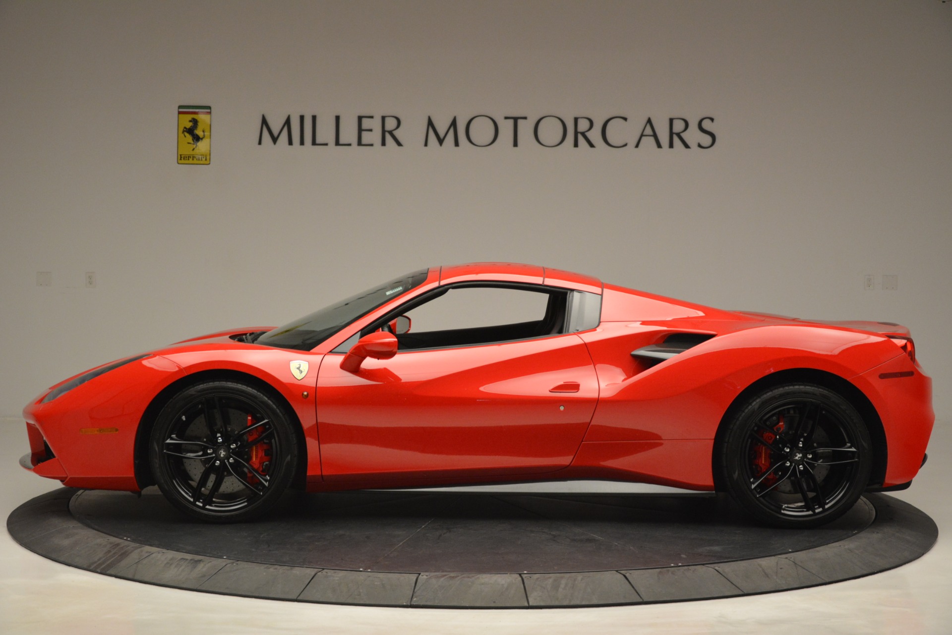 Used-2017-Ferrari-488-Spider