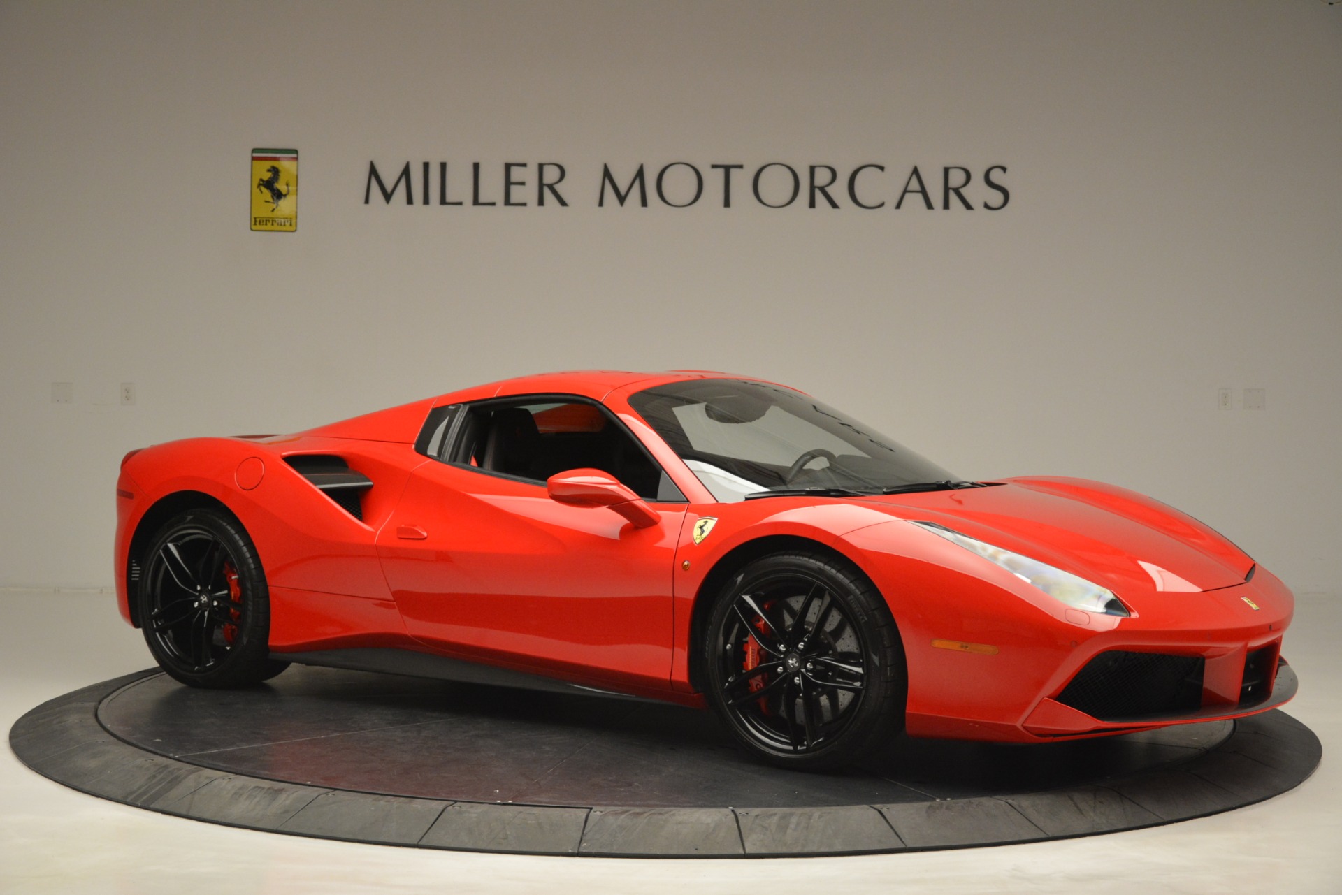 Used-2017-Ferrari-488-Spider