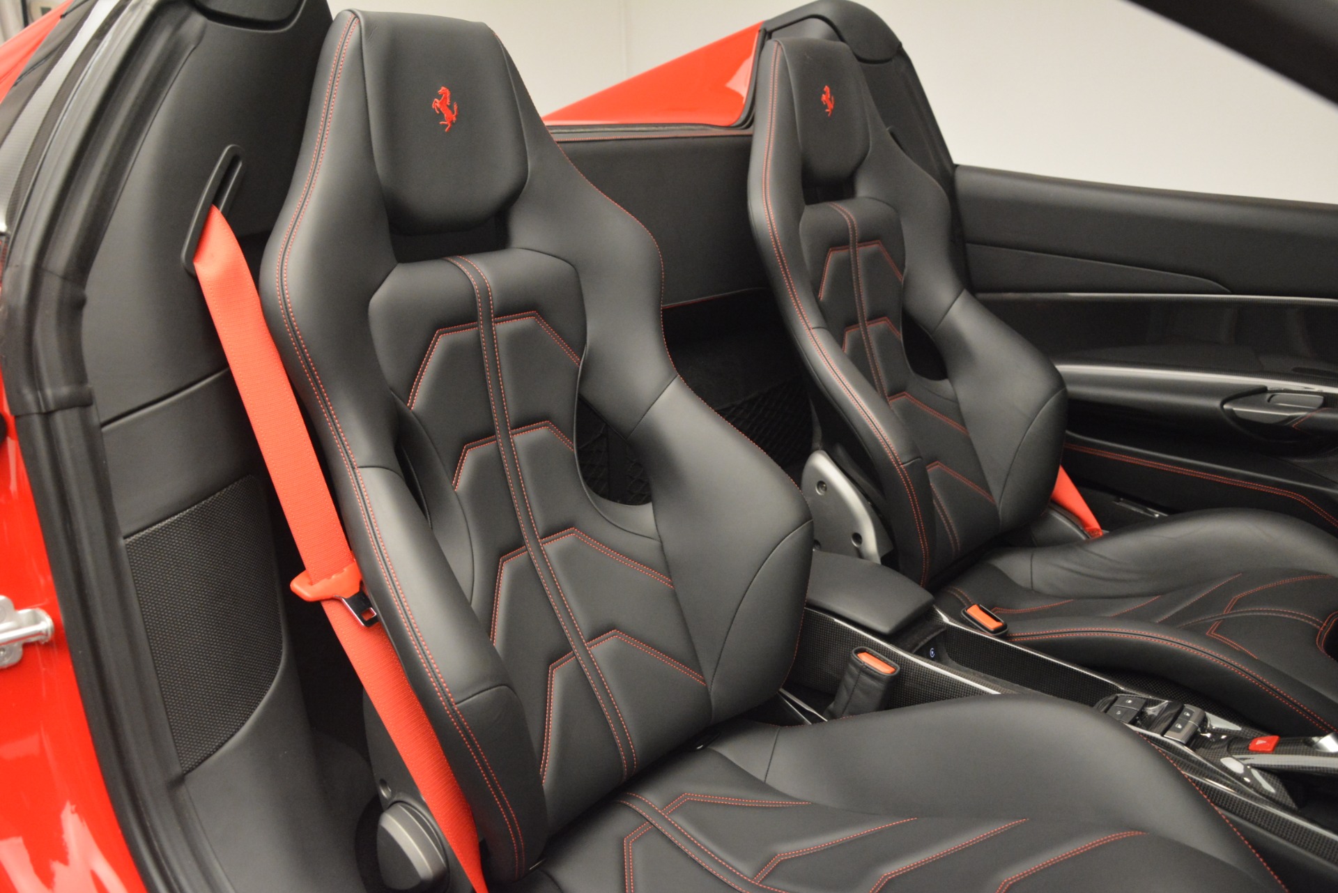 Used-2017-Ferrari-488-Spider