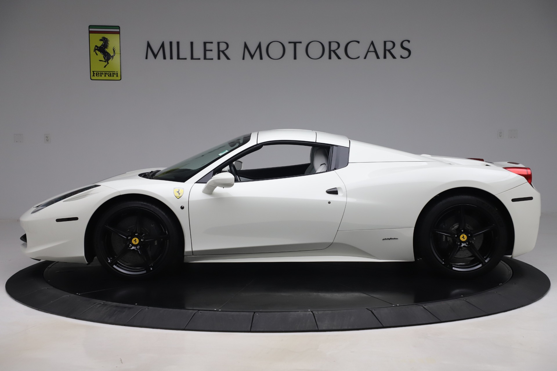 Used-2015-Ferrari-458-Spider