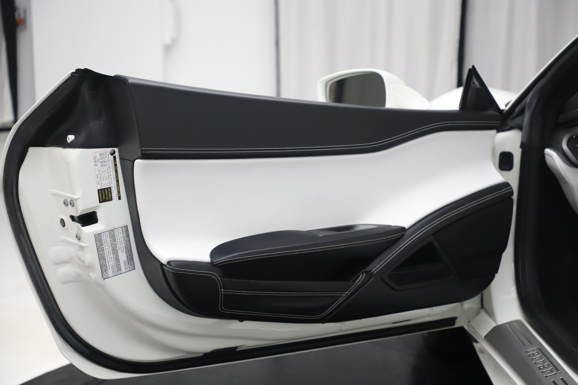 Used-2015-Ferrari-458-Spider