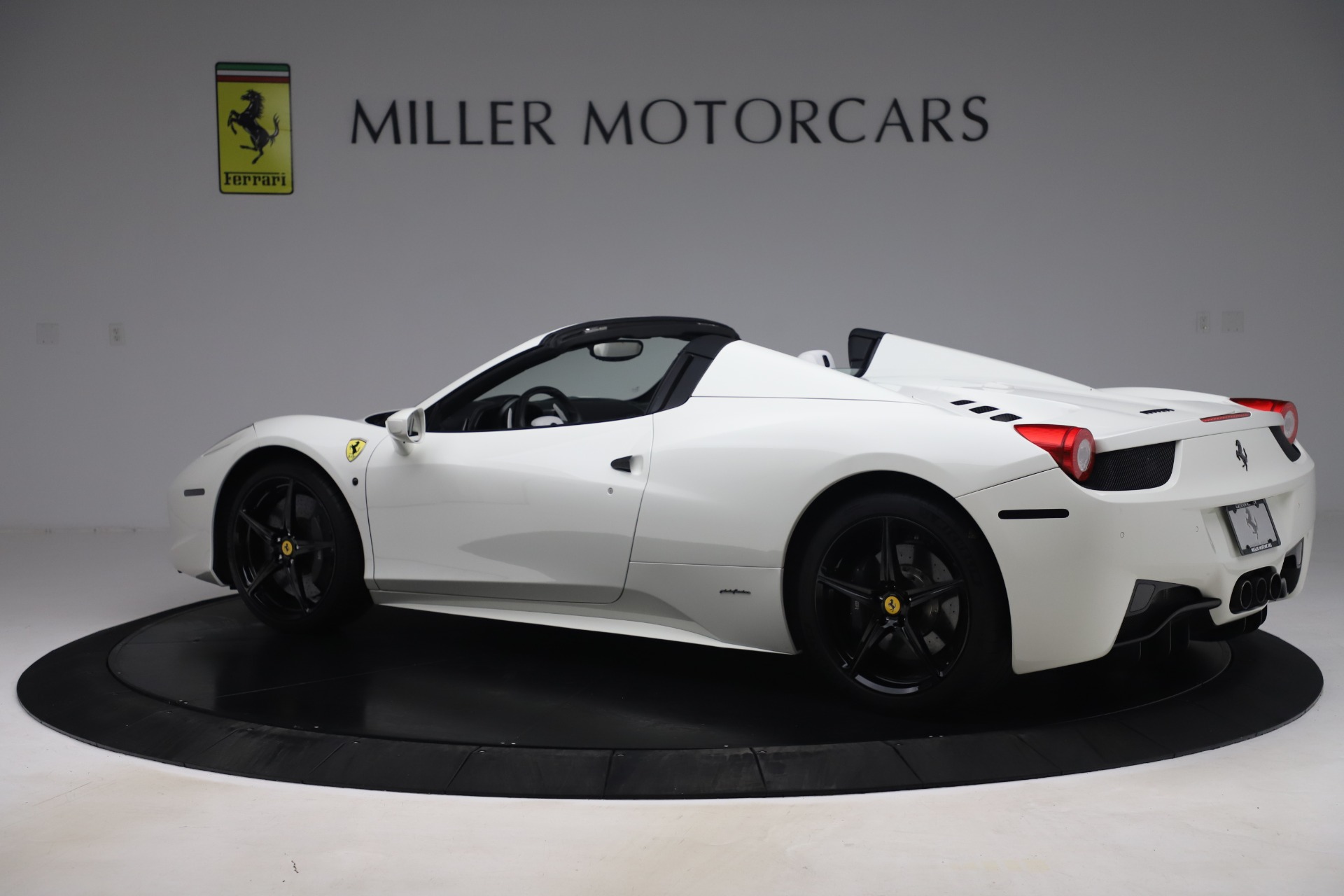 Used-2015-Ferrari-458-Spider