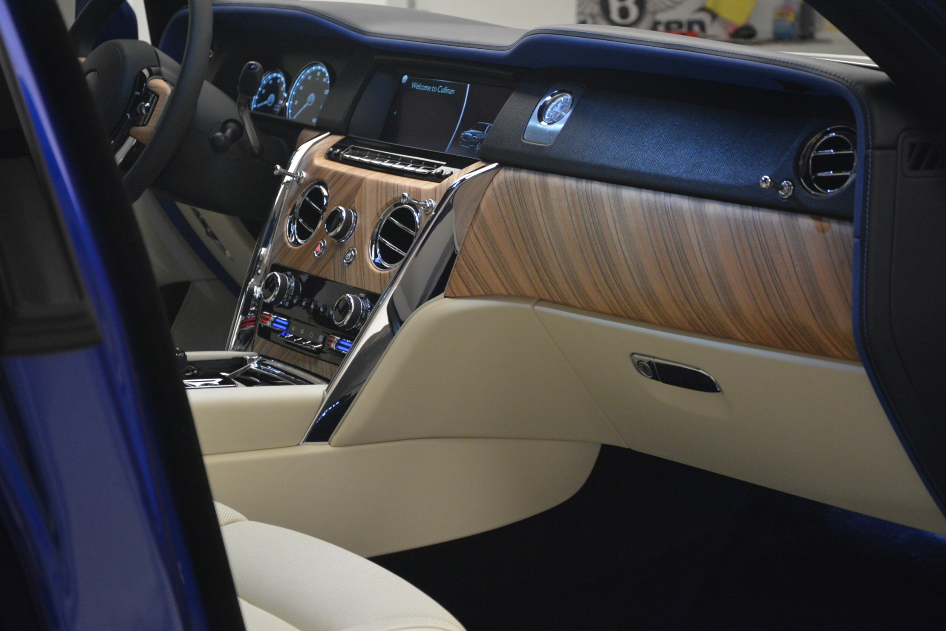 New-2019-Rolls-Royce-Cullinan