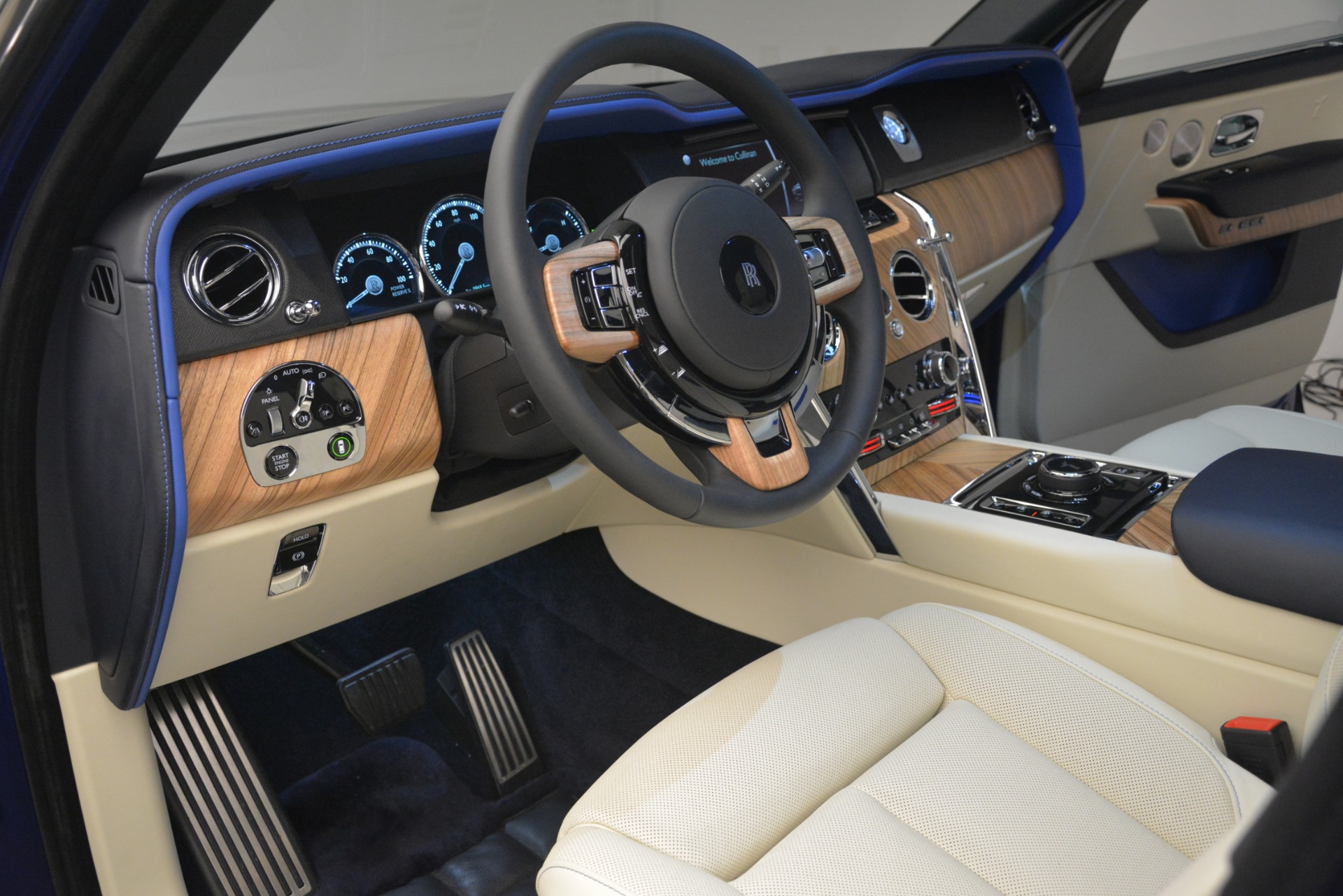 New-2019-Rolls-Royce-Cullinan