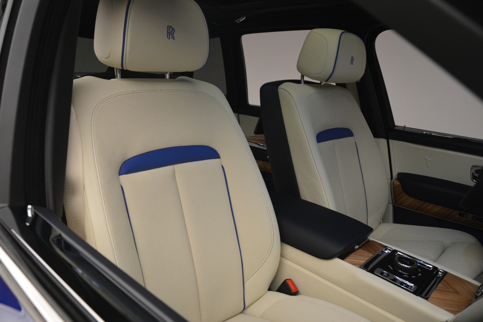 New-2019-Rolls-Royce-Cullinan