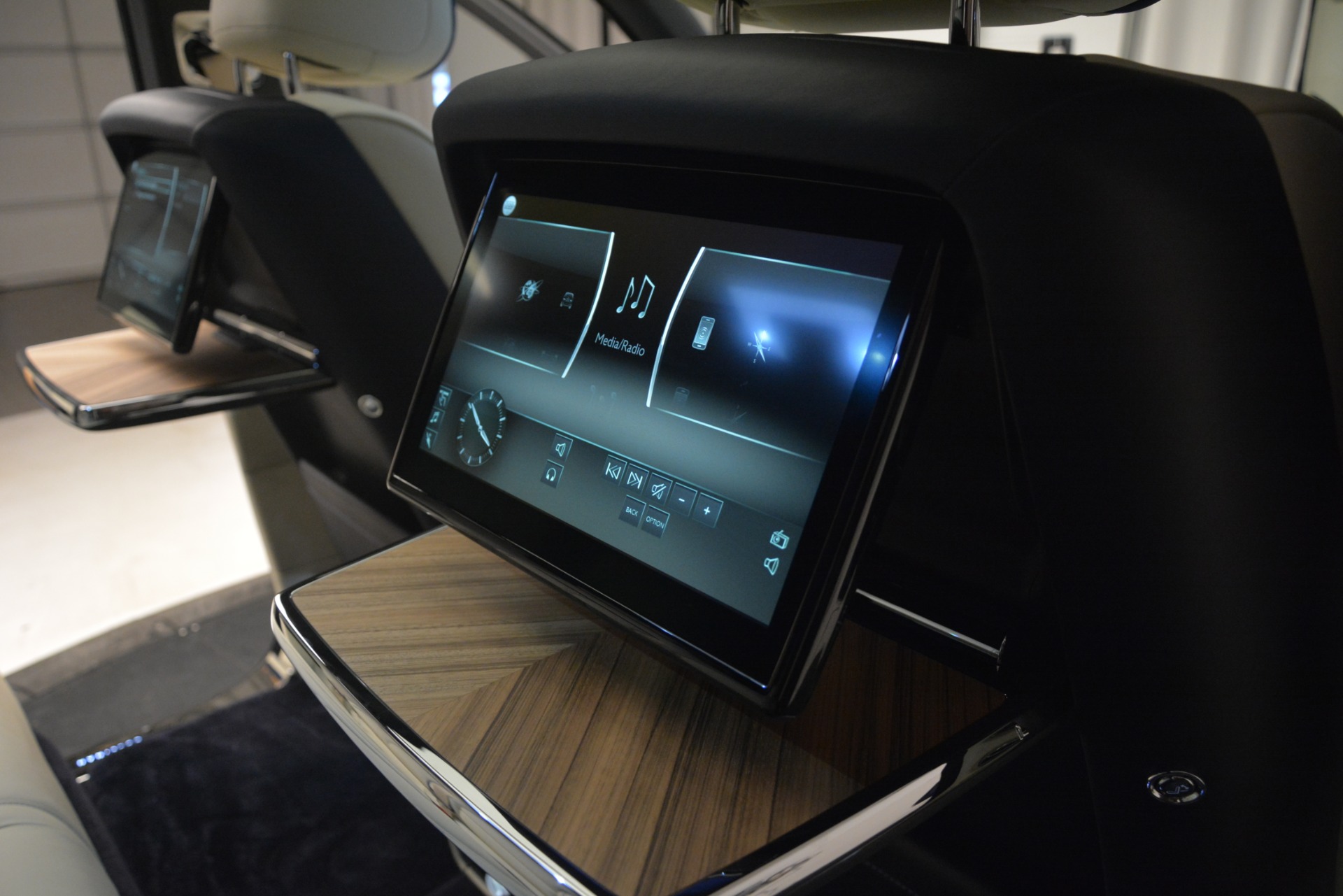 New-2019-Rolls-Royce-Cullinan