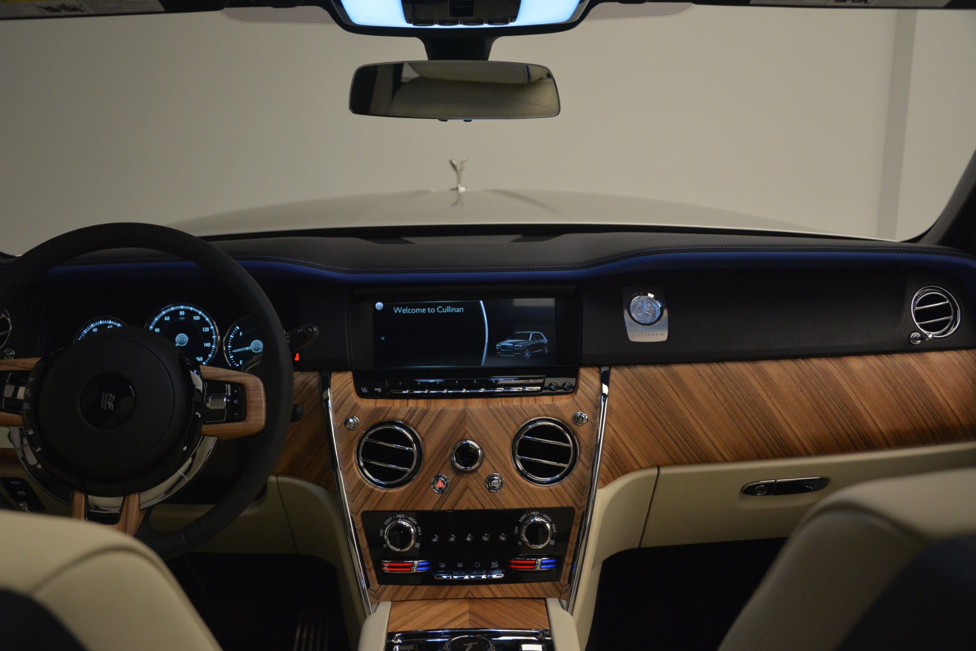 New-2019-Rolls-Royce-Cullinan