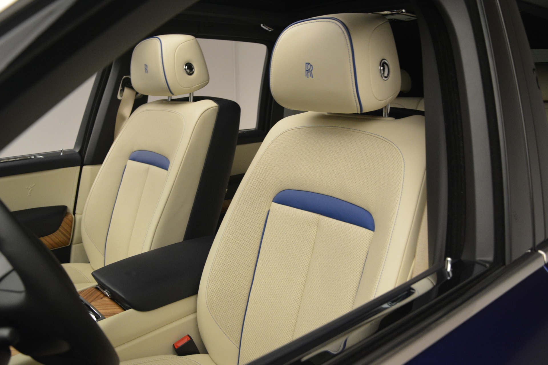 New-2019-Rolls-Royce-Cullinan