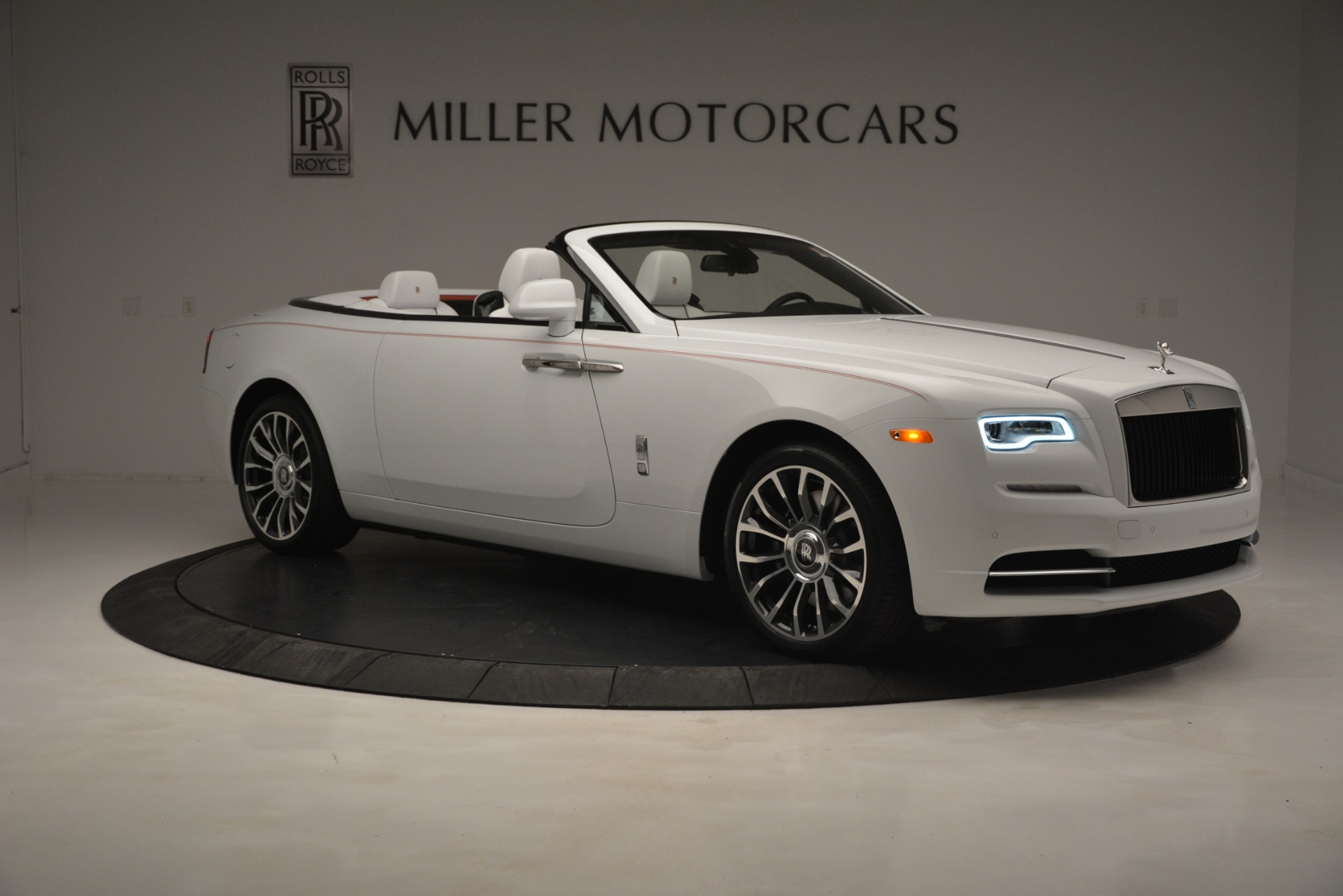 New-2019-Rolls-Royce-Dawn
