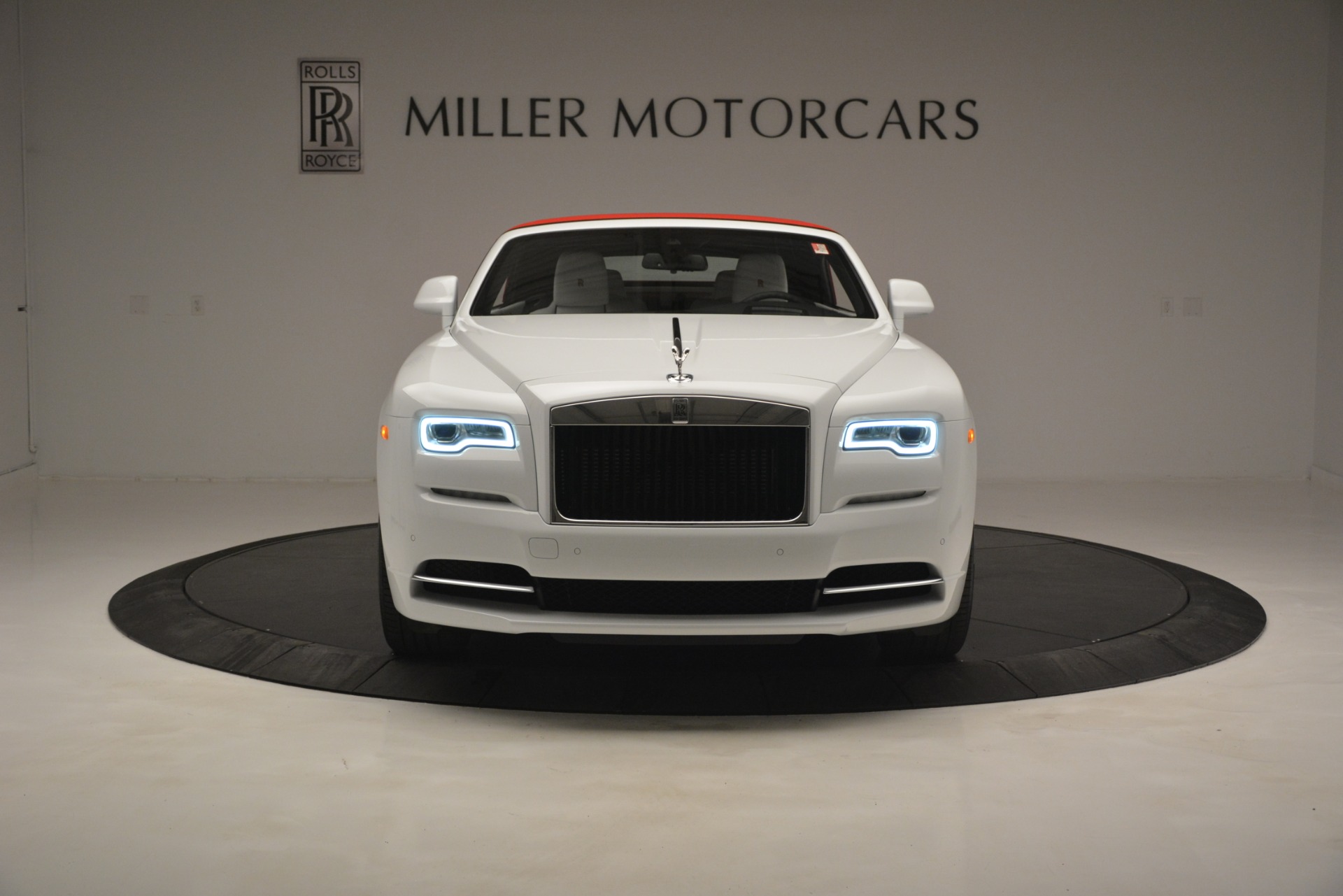 New-2019-Rolls-Royce-Dawn