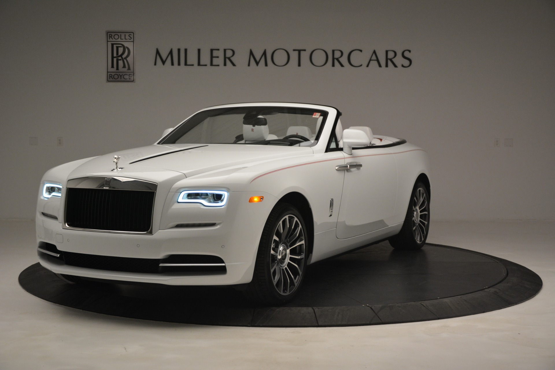 New-2019-Rolls-Royce-Dawn