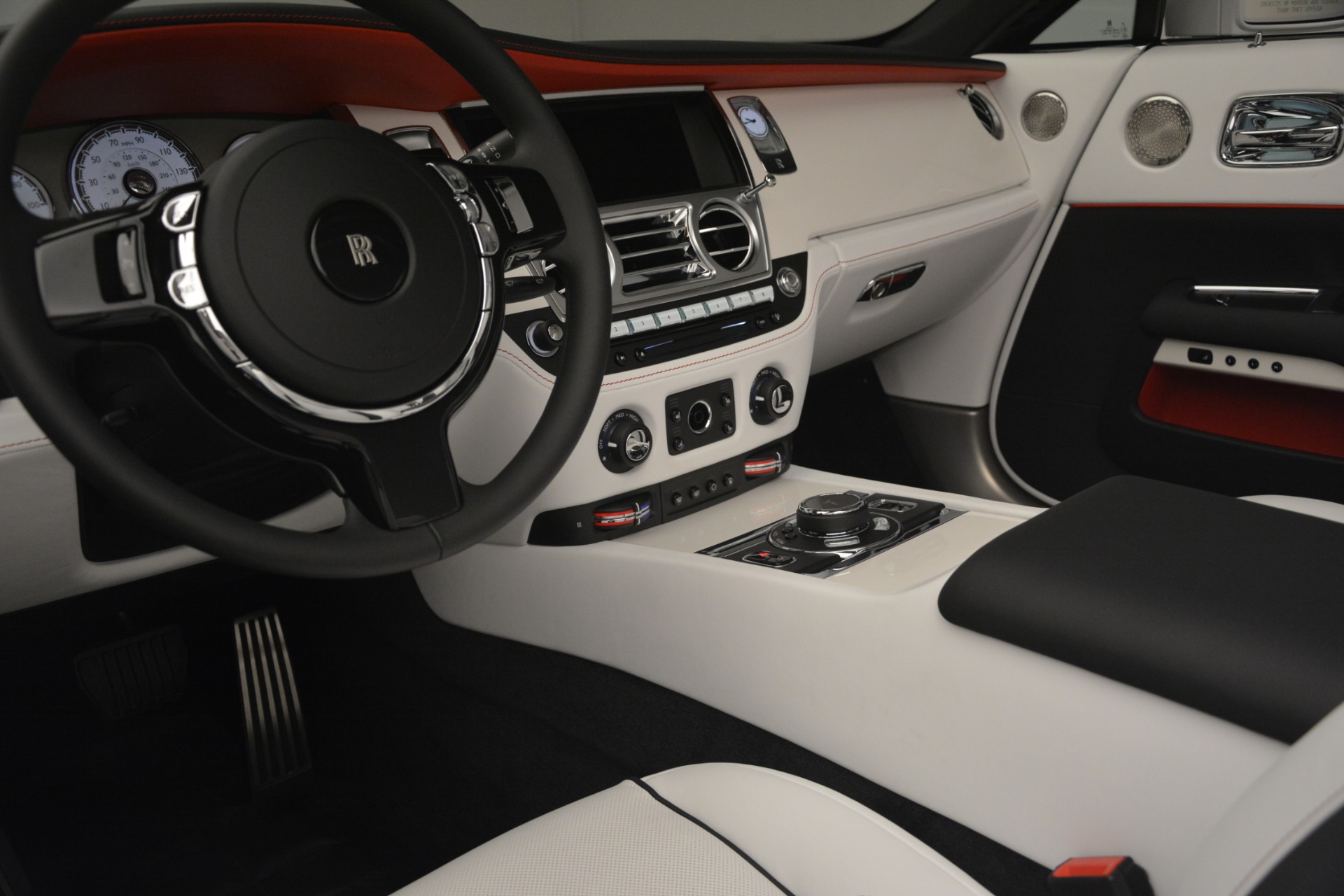 New-2019-Rolls-Royce-Dawn