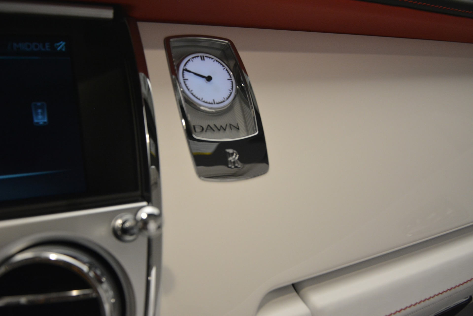 New-2019-Rolls-Royce-Dawn