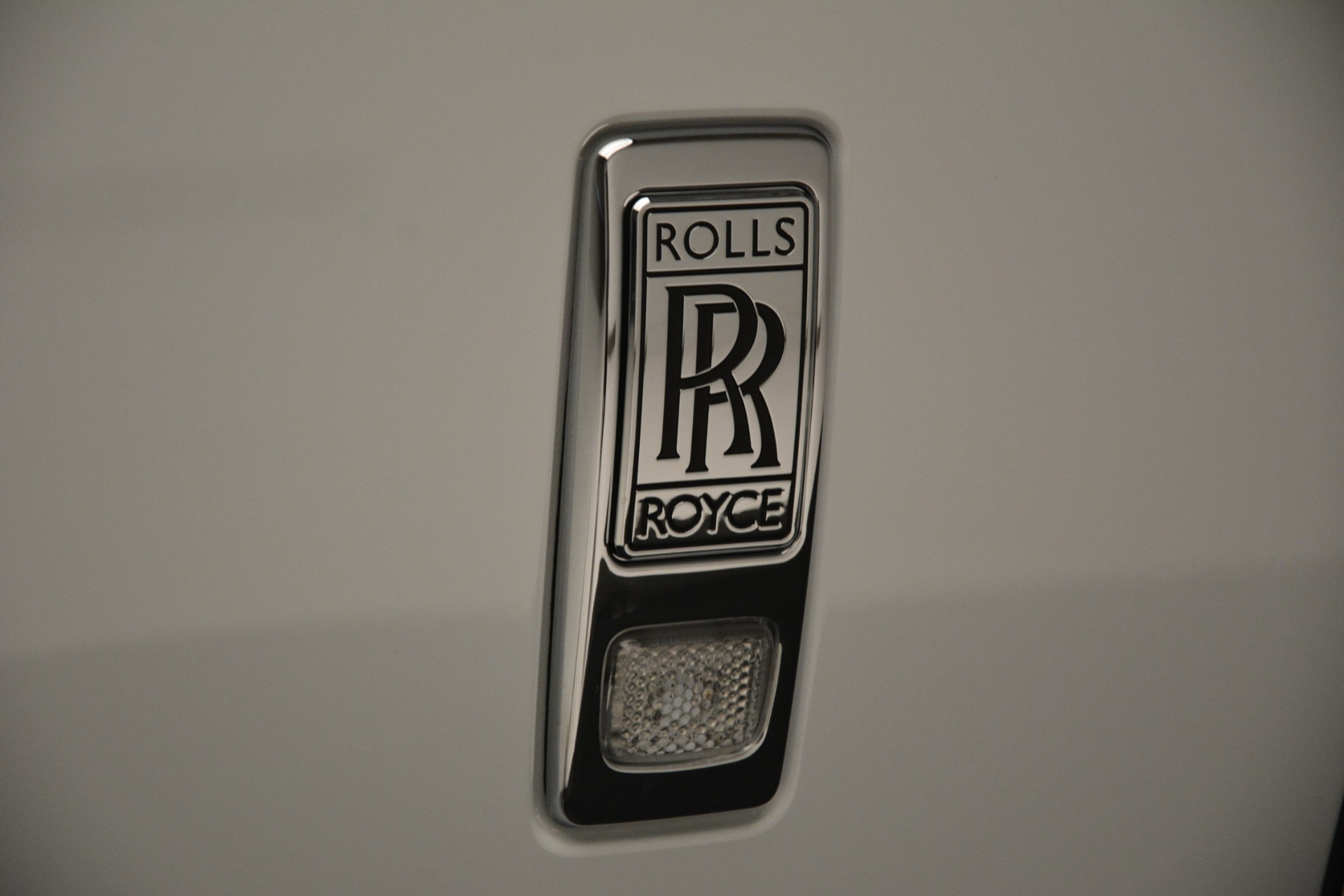 New-2019-Rolls-Royce-Dawn