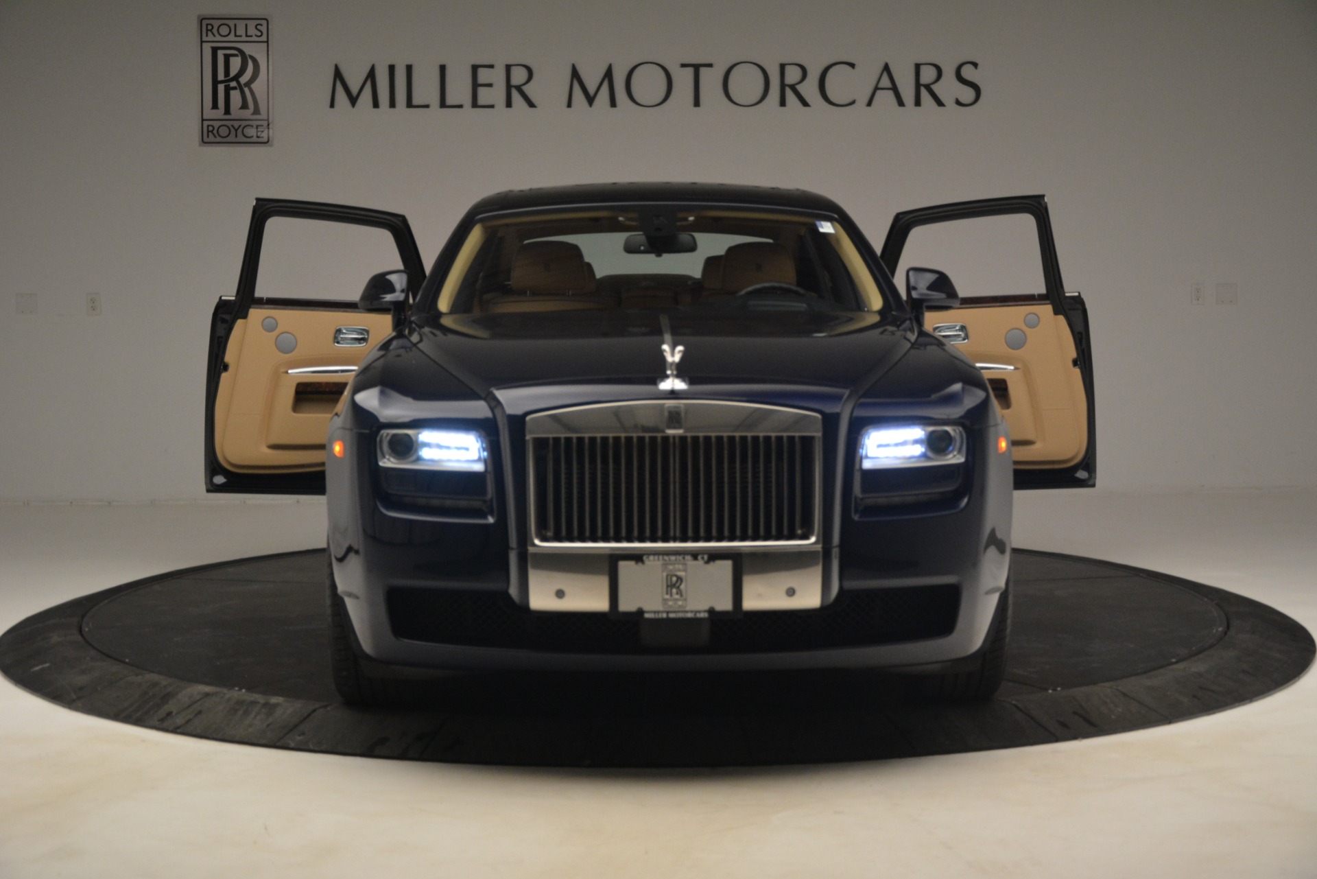 Used-2014-Rolls-Royce-Ghost