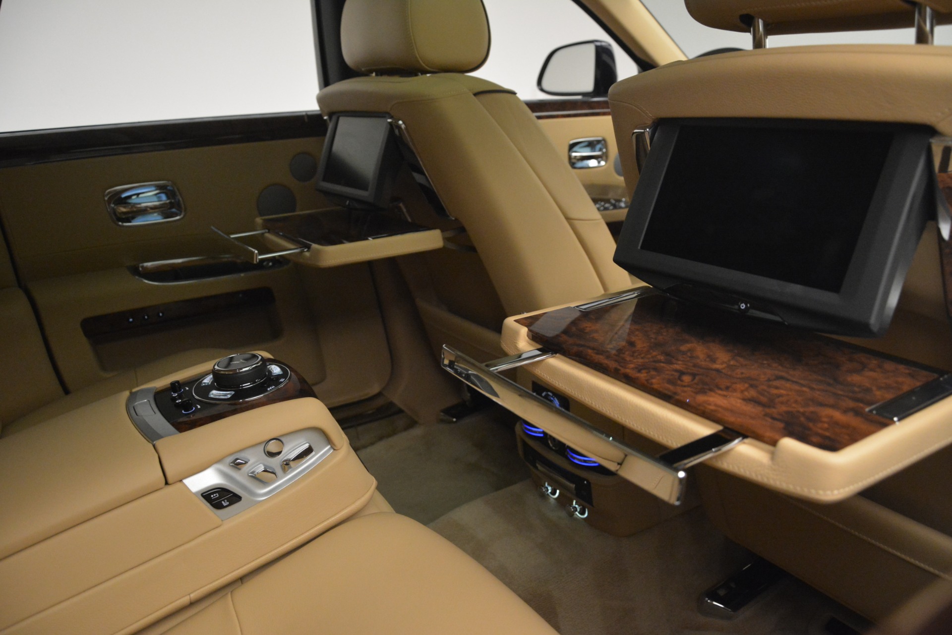 Used-2014-Rolls-Royce-Ghost