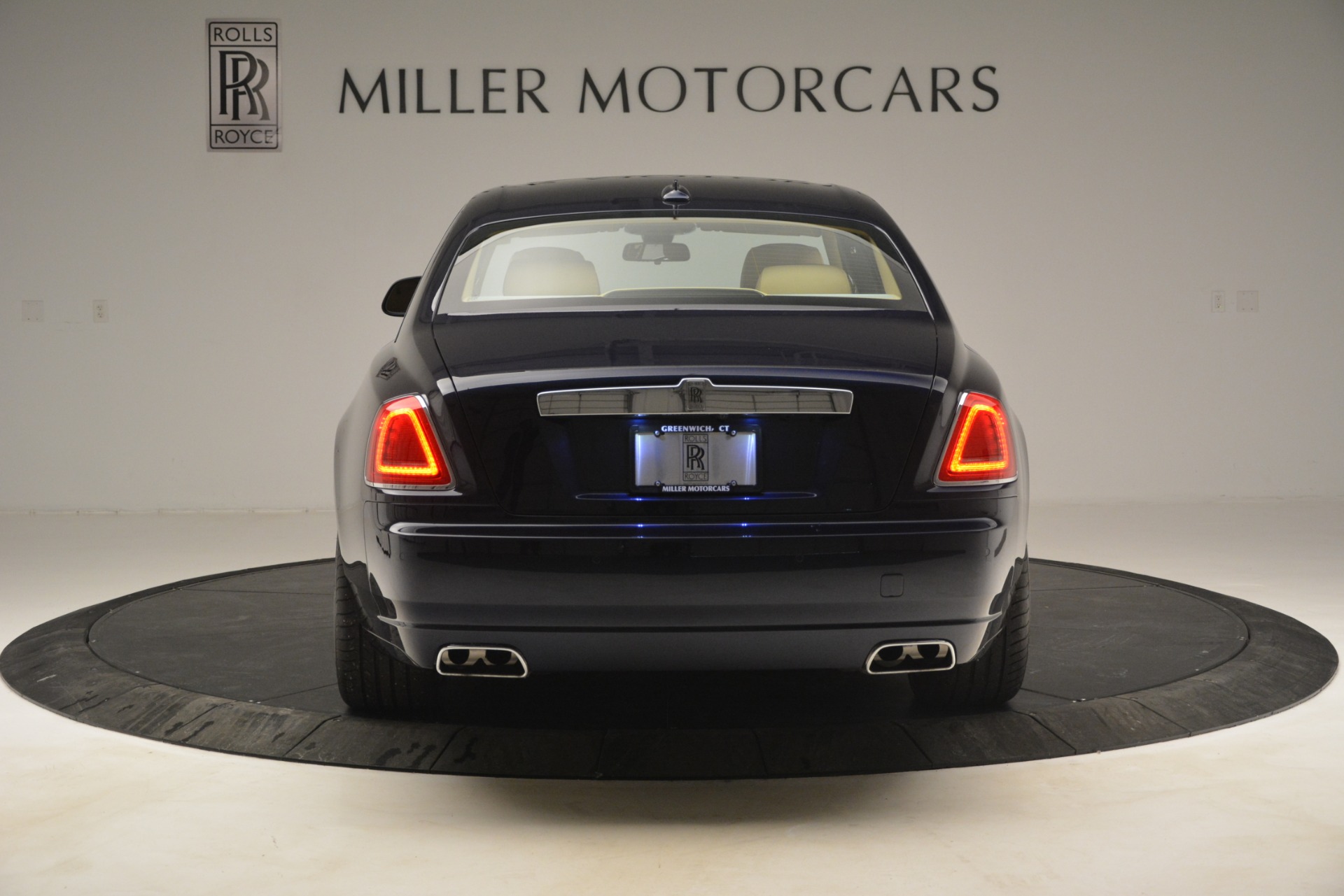 Used-2014-Rolls-Royce-Ghost