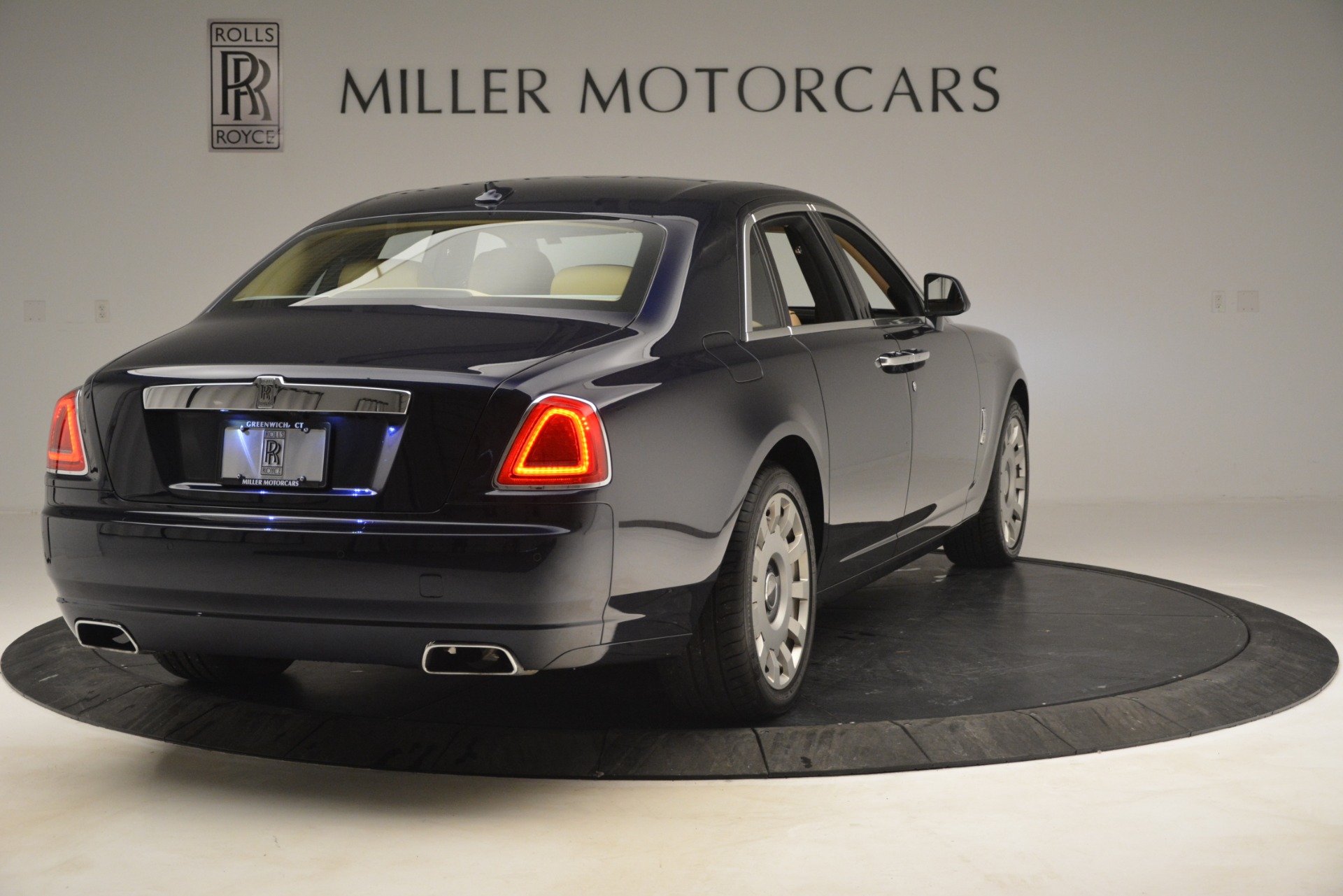 Used-2014-Rolls-Royce-Ghost
