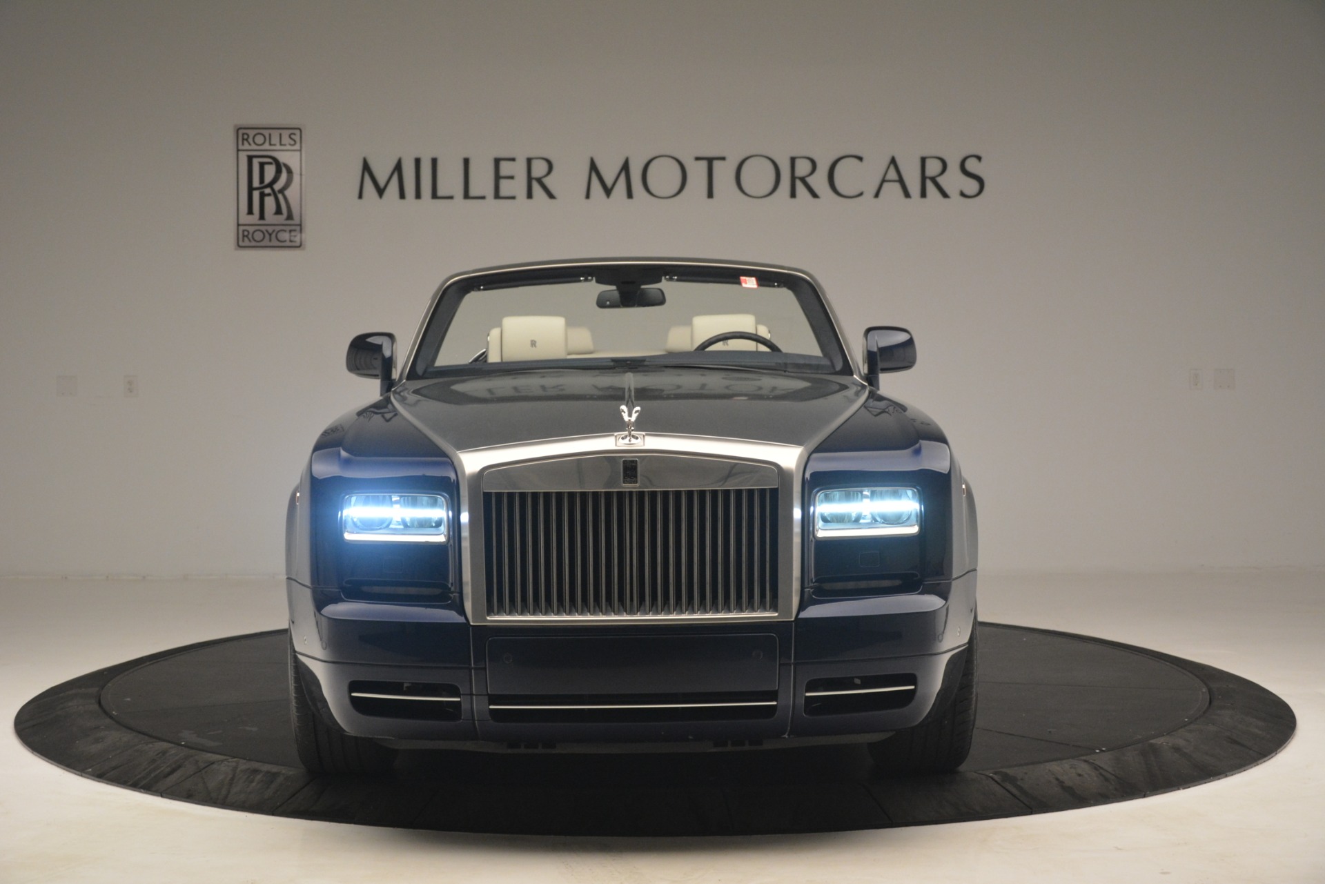 Used-2013-Rolls-Royce-Phantom-Drophead-Coupe