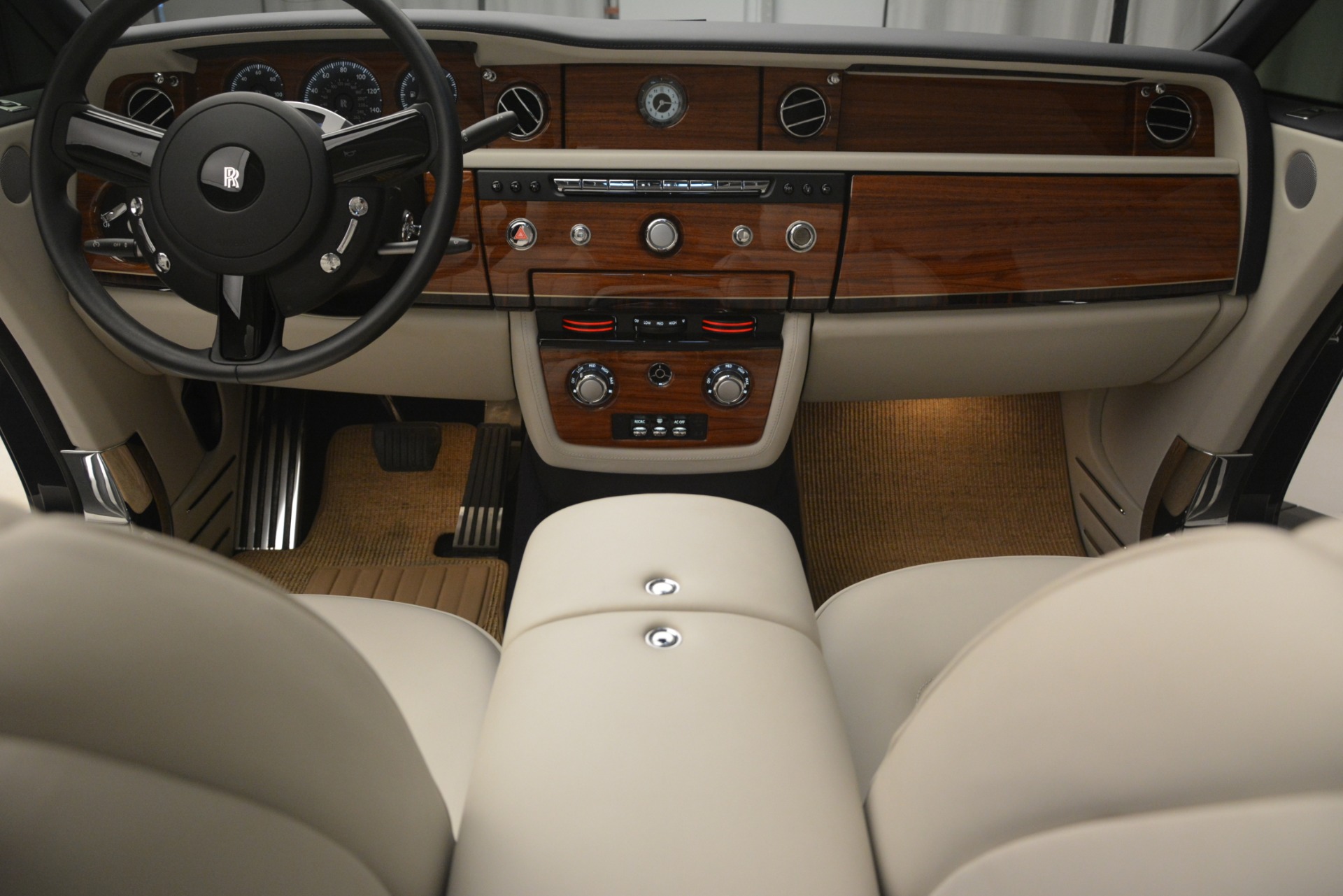 Used-2013-Rolls-Royce-Phantom-Drophead-Coupe