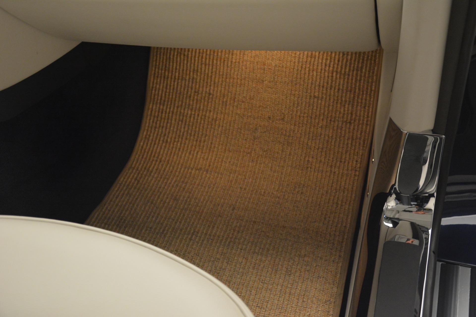 Used-2013-Rolls-Royce-Phantom-Drophead-Coupe