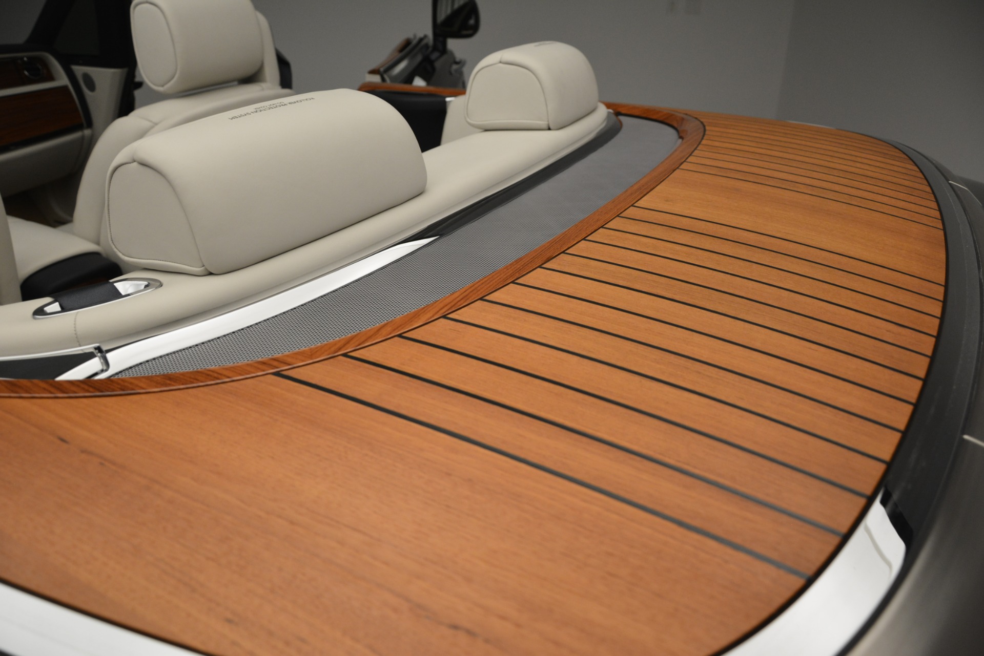 Used-2013-Rolls-Royce-Phantom-Drophead-Coupe