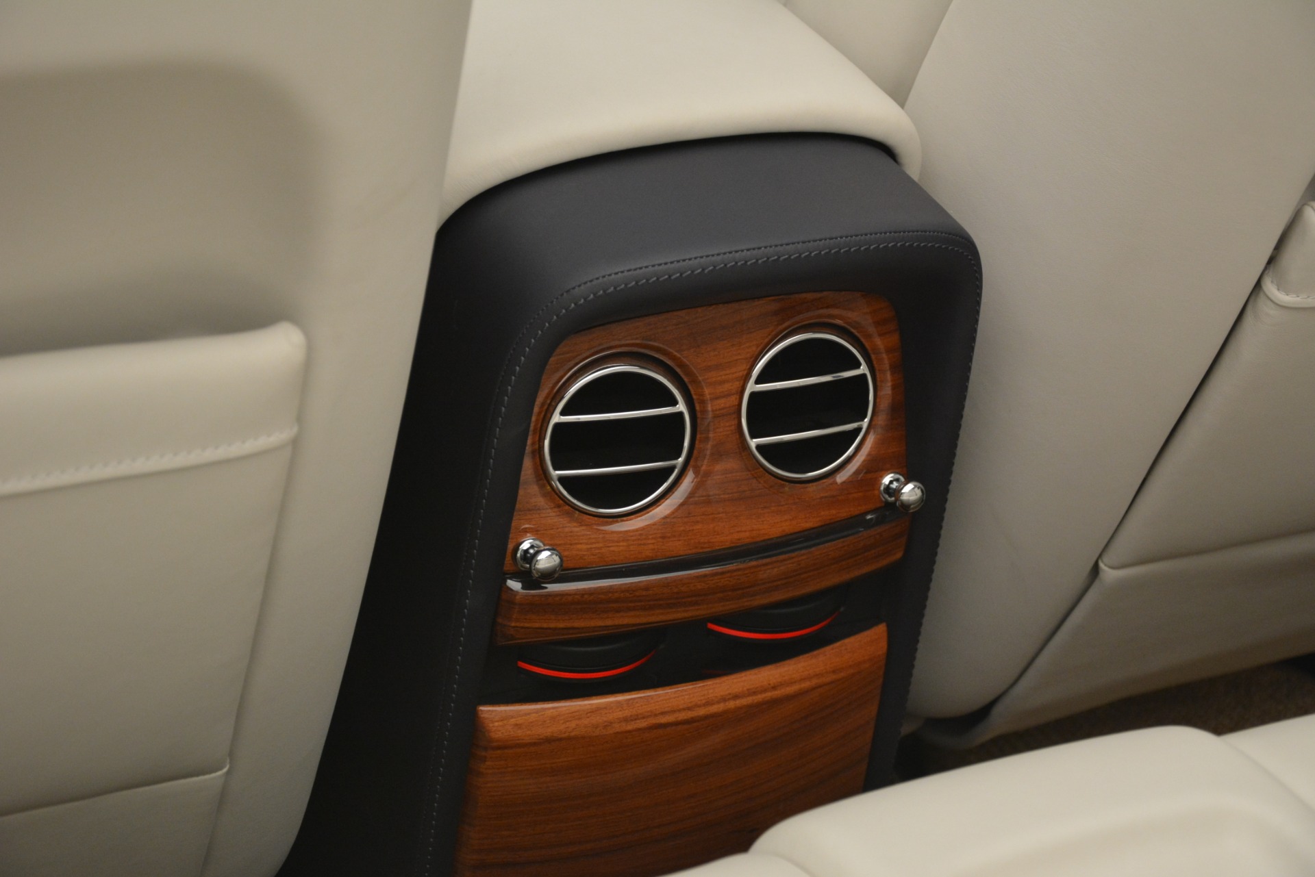 Used-2013-Rolls-Royce-Phantom-Drophead-Coupe