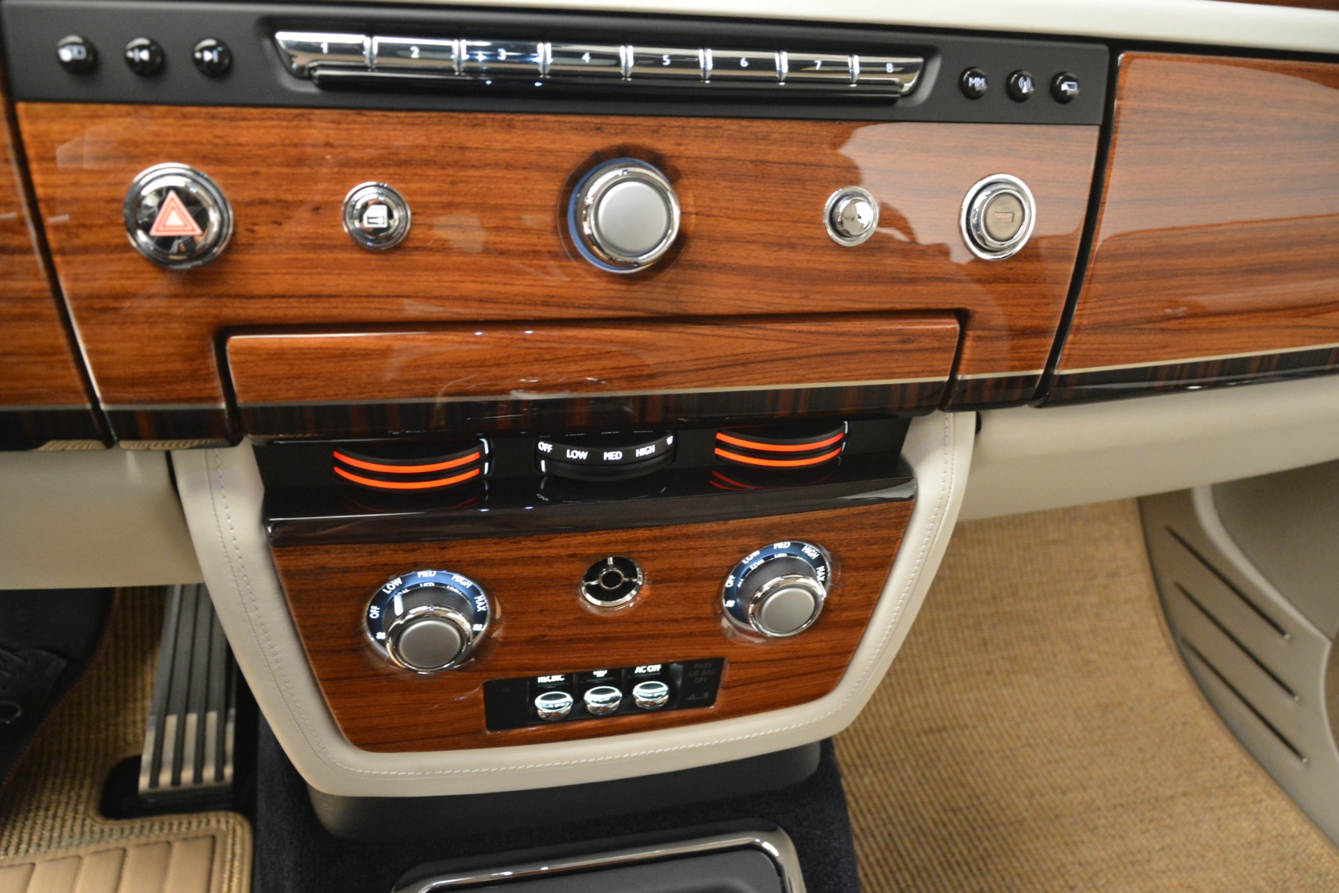 Used-2013-Rolls-Royce-Phantom-Drophead-Coupe