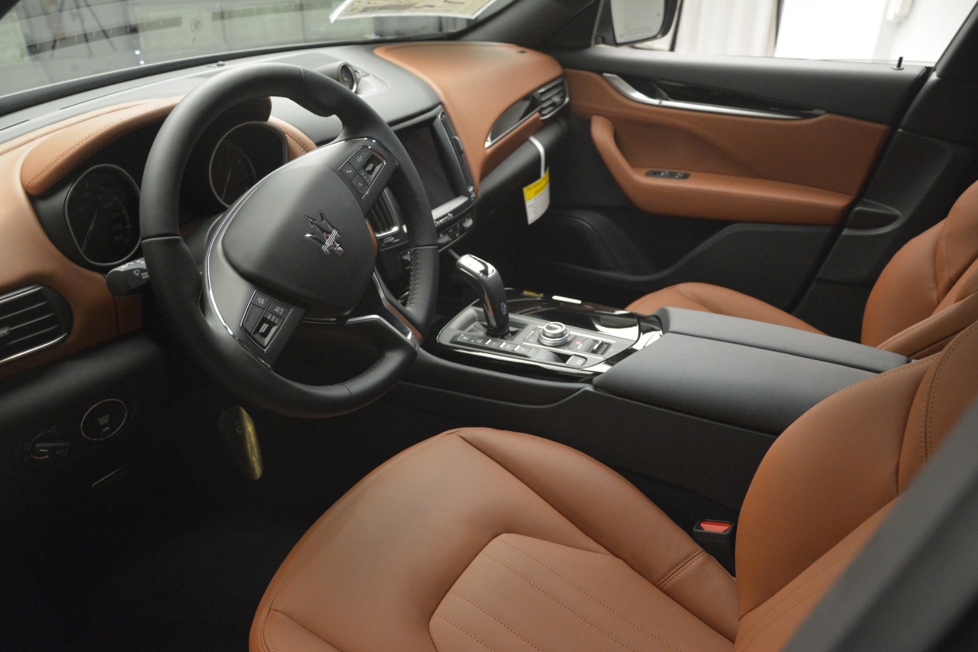 Used-2019-Maserati-Levante-Q4