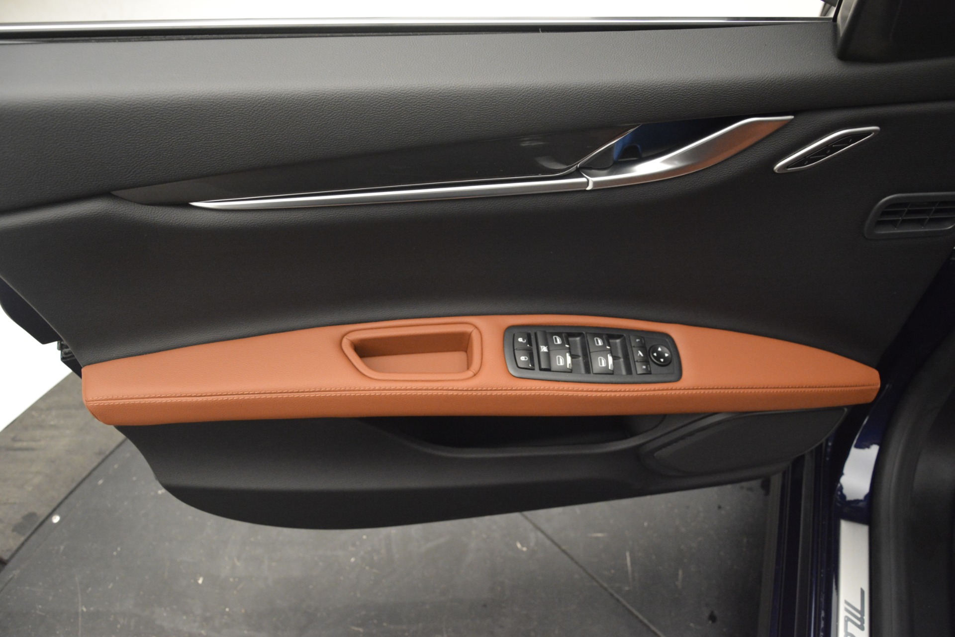 New-2019-Maserati-Ghibli-S-Q4