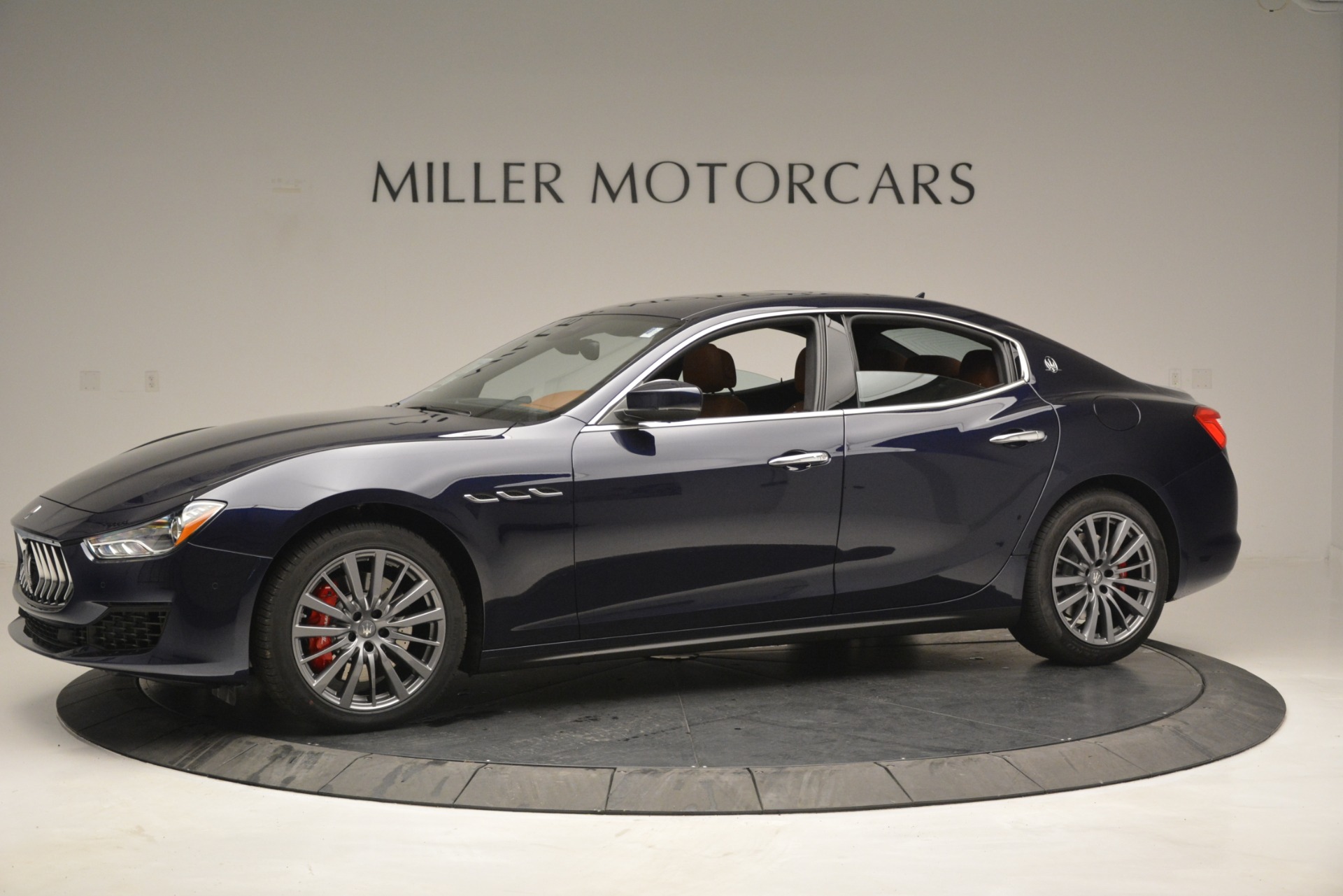 New-2019-Maserati-Ghibli-S-Q4