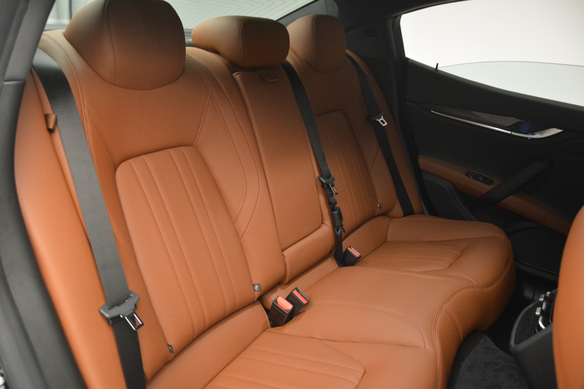 New-2019-Maserati-Ghibli-S-Q4