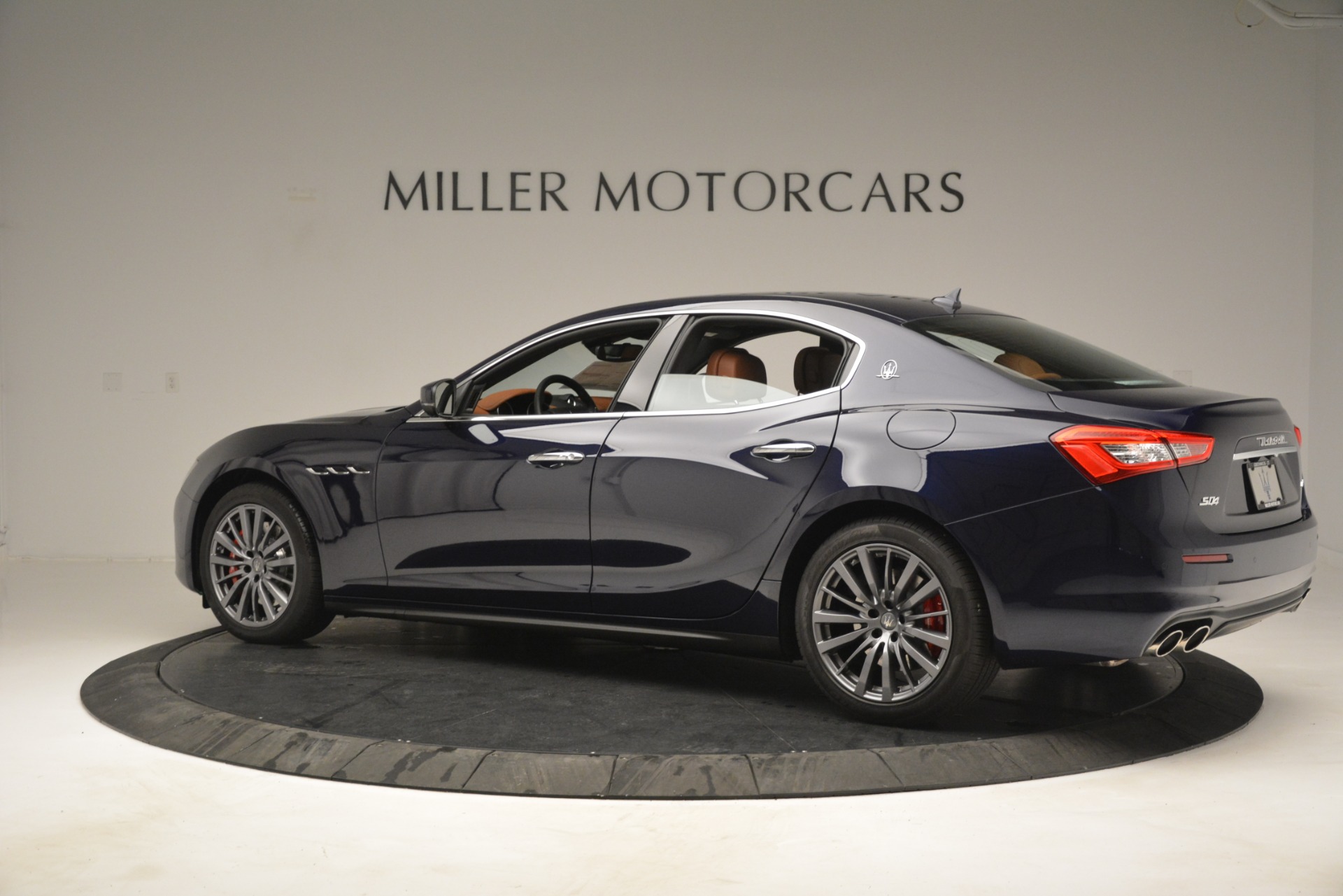 New-2019-Maserati-Ghibli-S-Q4